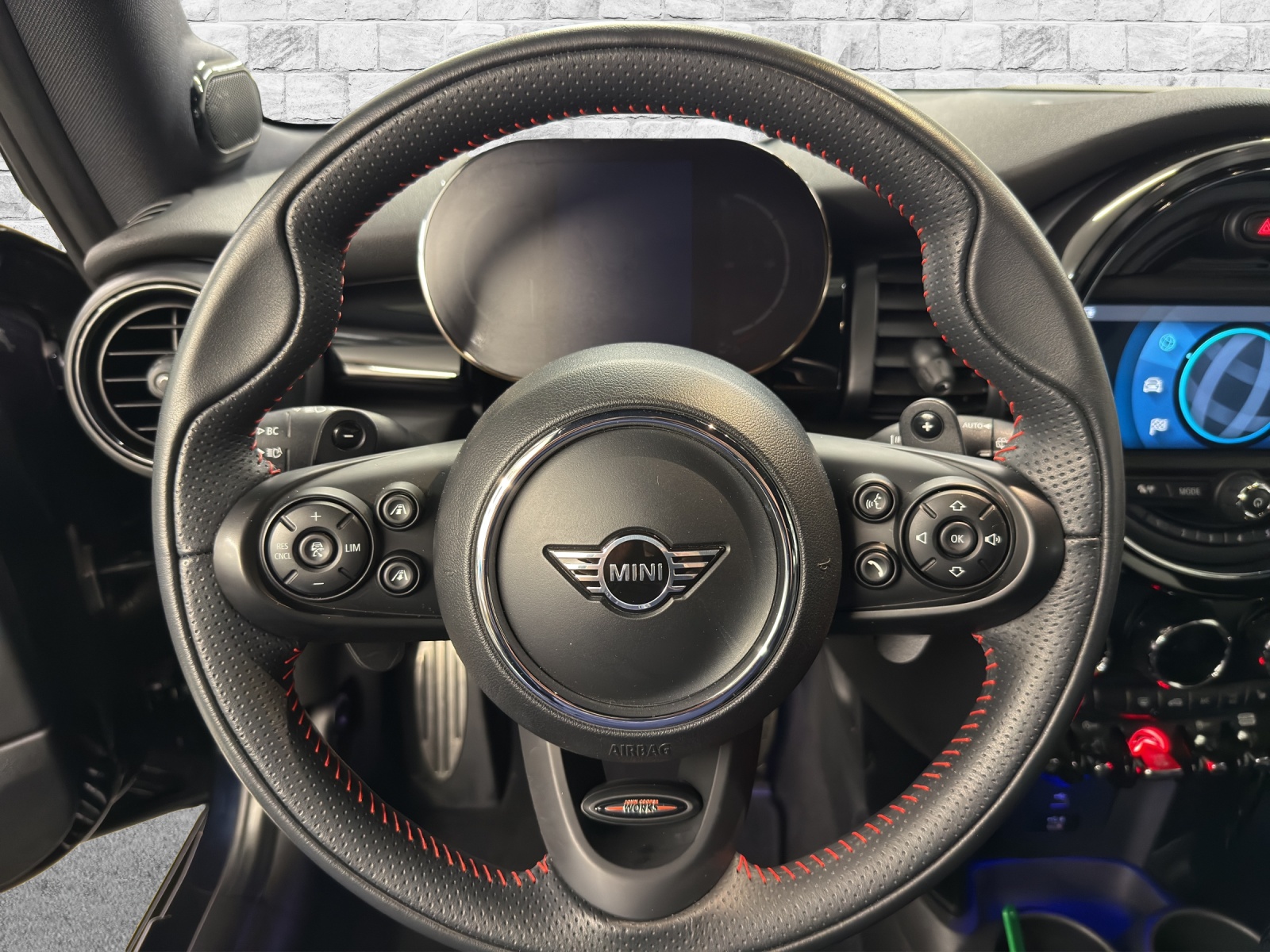 MINI Cooper JCW-image-12
