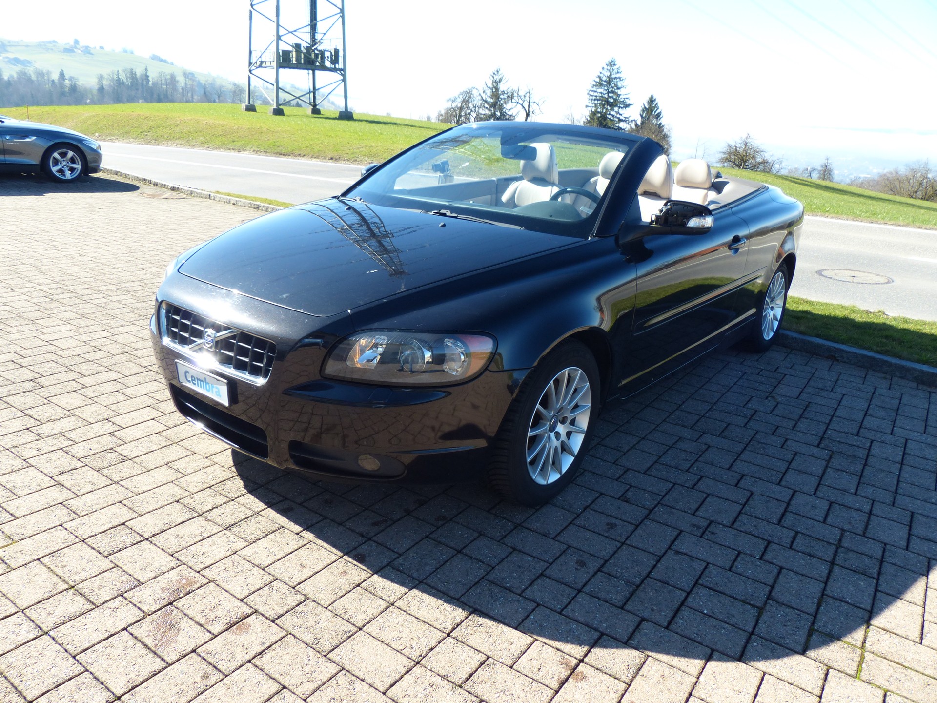 VOLVO C70 2.4i Momentum-image-2