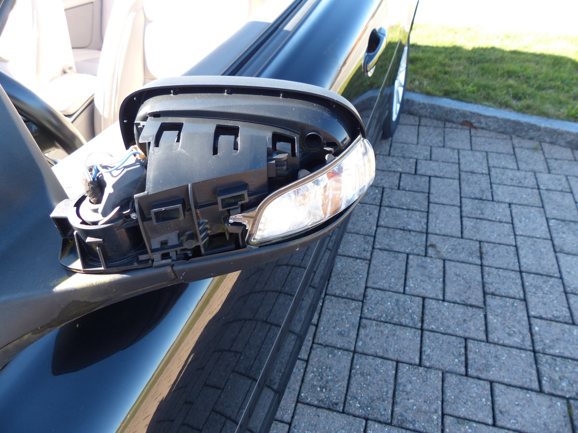 VOLVO C70 2.4i Momentum-image-14