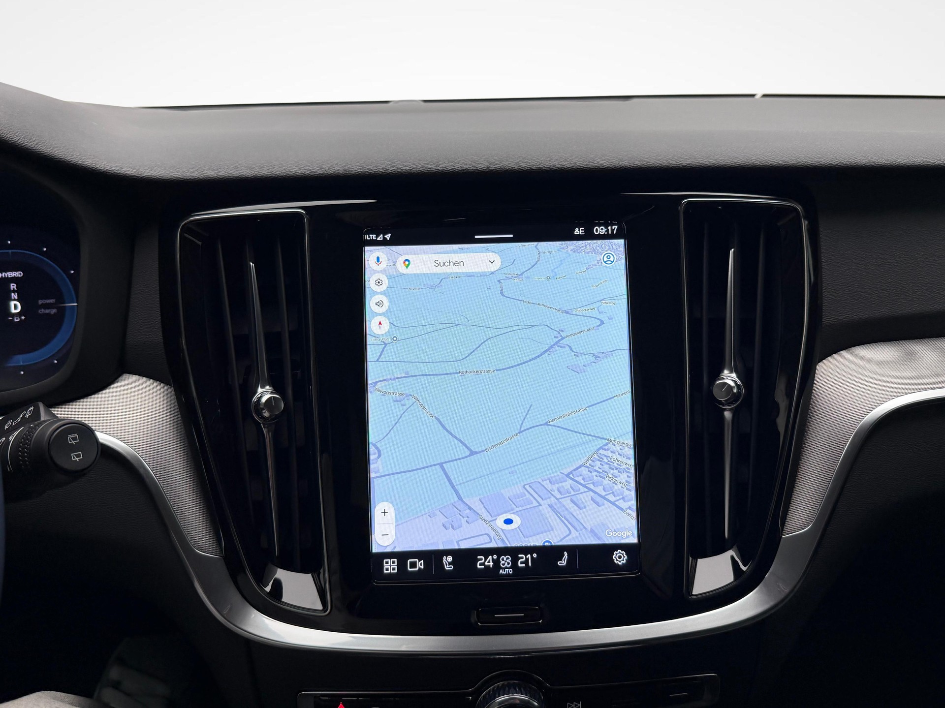 VOLVO V60 2.0 T6 TE Plus Dark eAWD-image-12