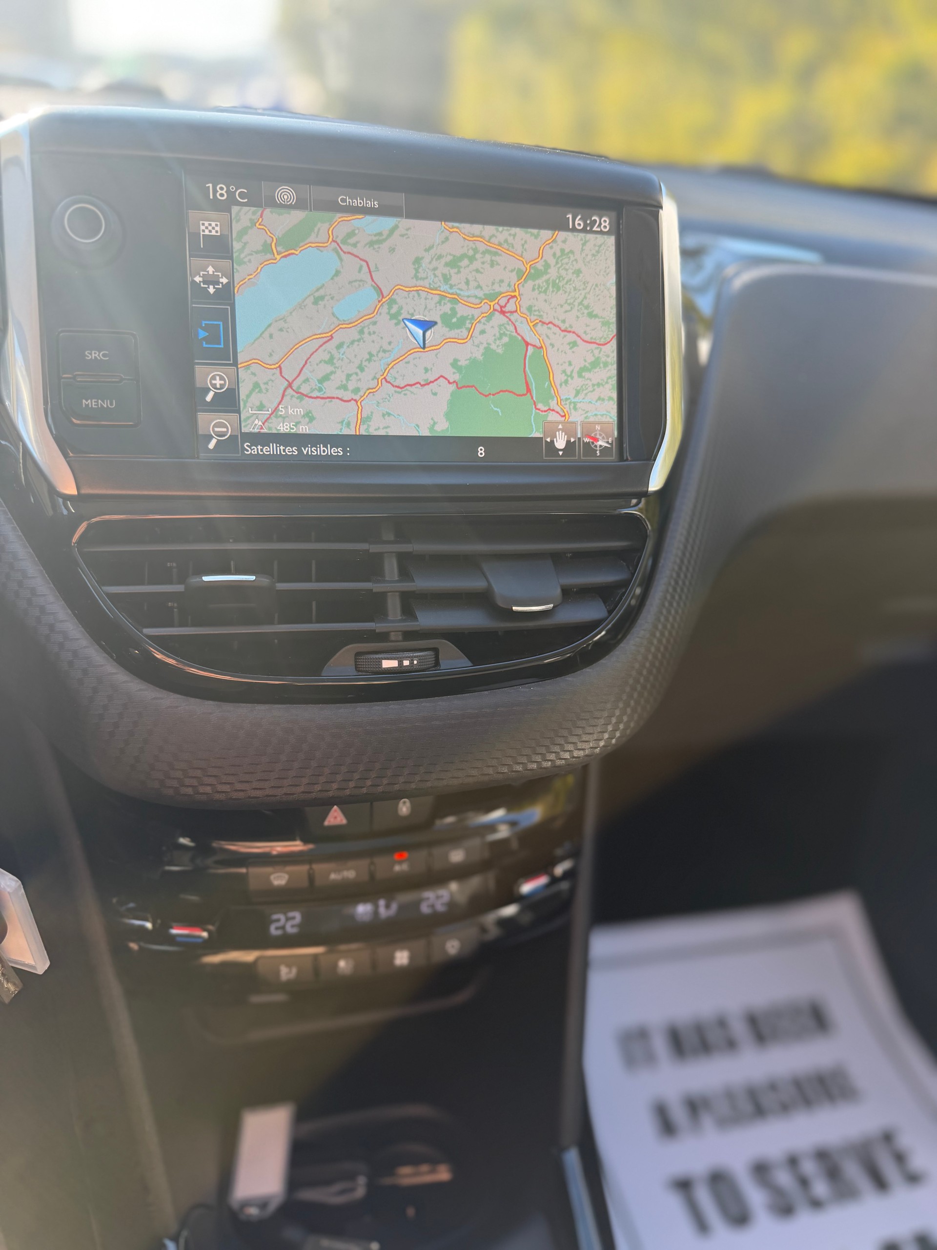 PEUGEOT 2008 1.2 PureTech Féline-image-11