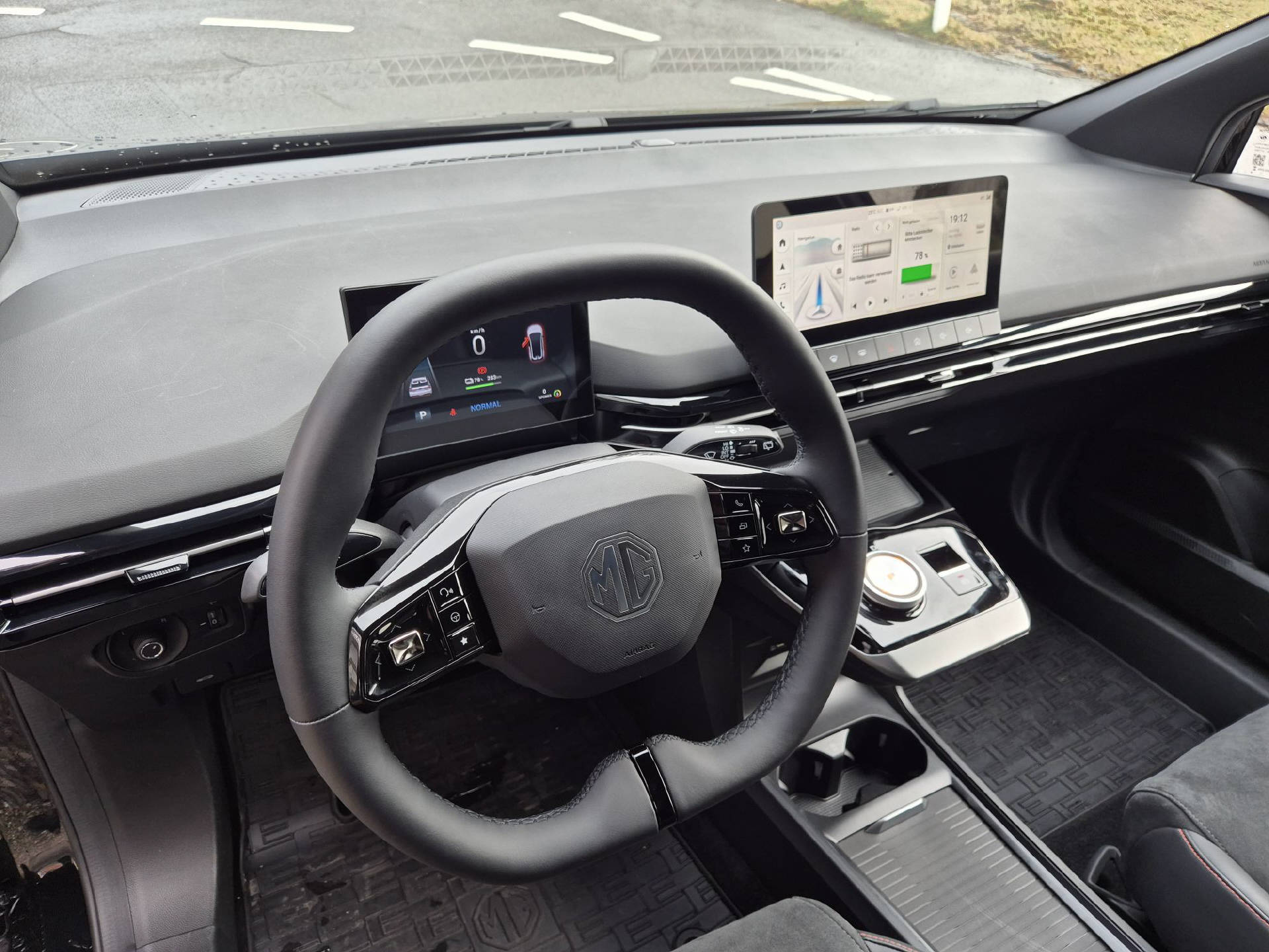 MG 4 64kWh Xpower 4WD-image-9