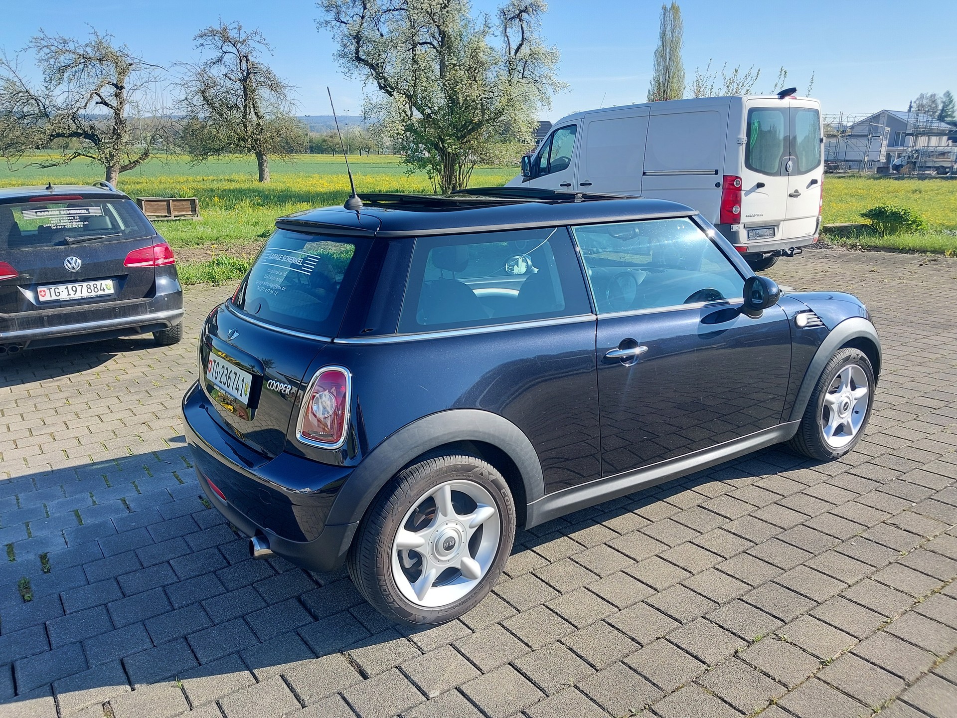MINI Cooper-image-3