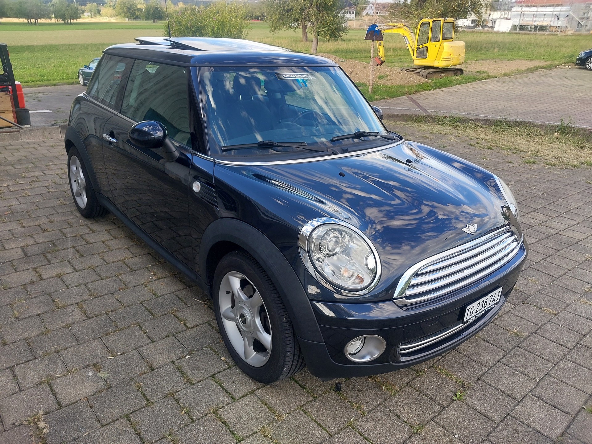 MINI Cooper-image-1