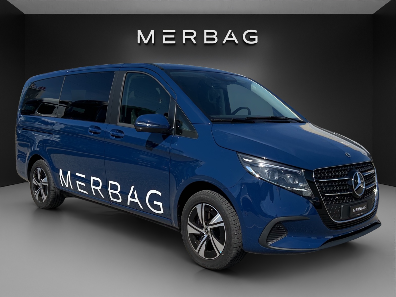 MERCEDES-BENZ Style 2300mm lang 4Matic 9G Tronic-image-5