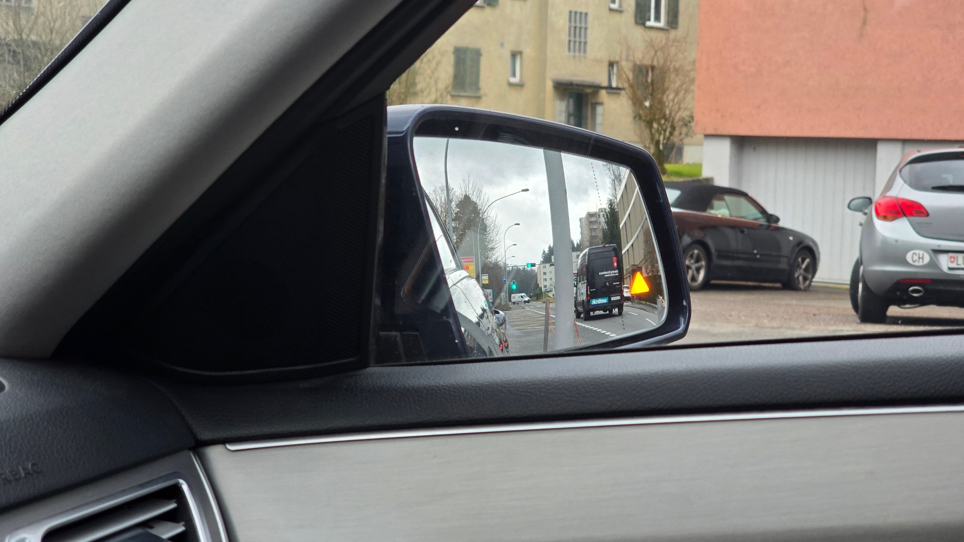 MERCEDES-BENZ E 250 CDI 4Matic 7G-Tronic-image-15