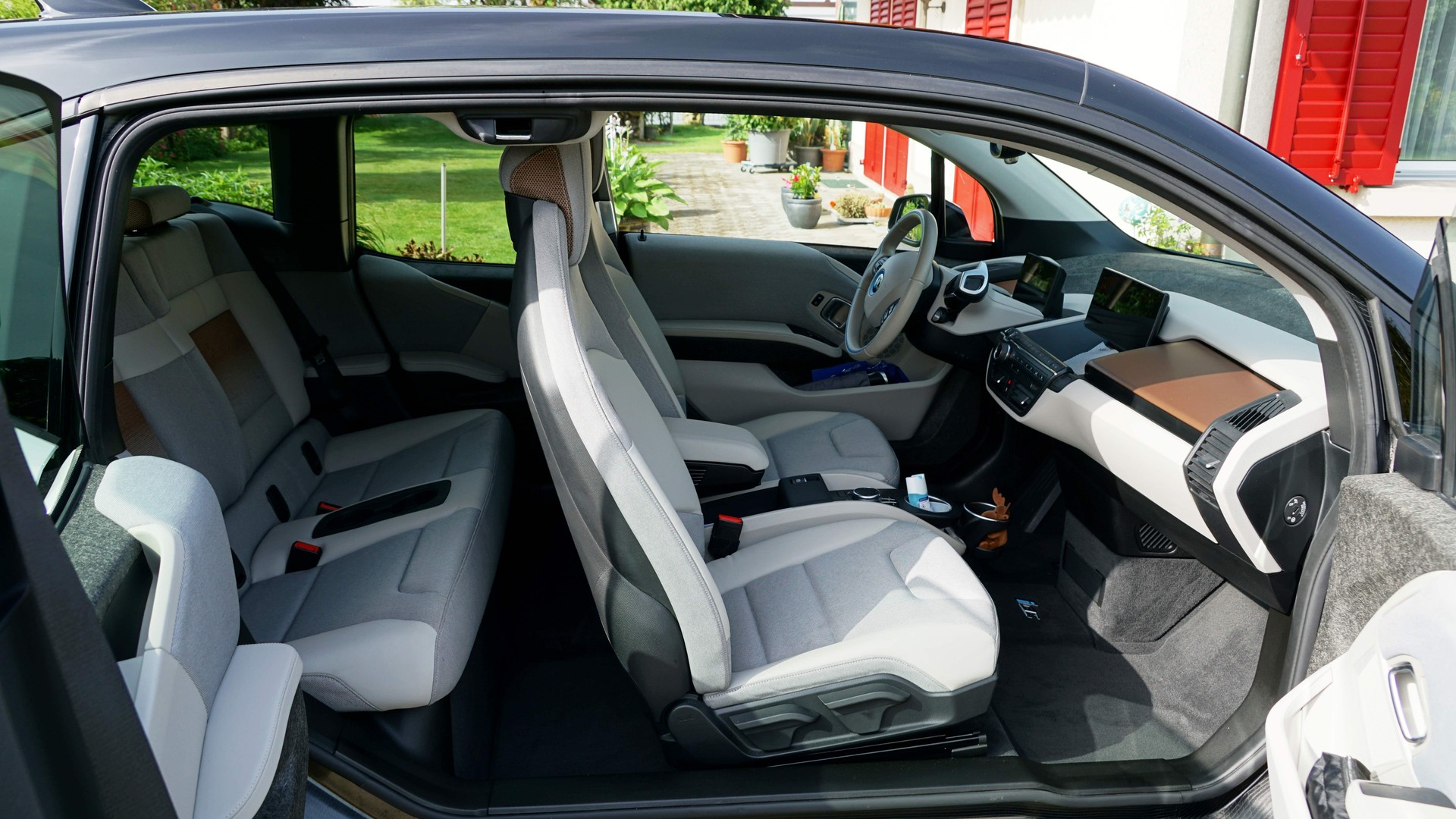 BMW i3s 120 Ah-image-4