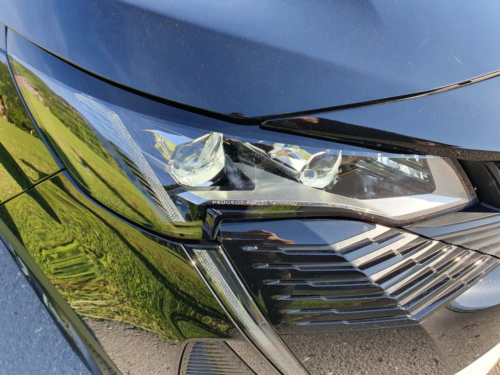 PEUGEOT 3008 1.2 Allure Premium GT Turbo-image-1