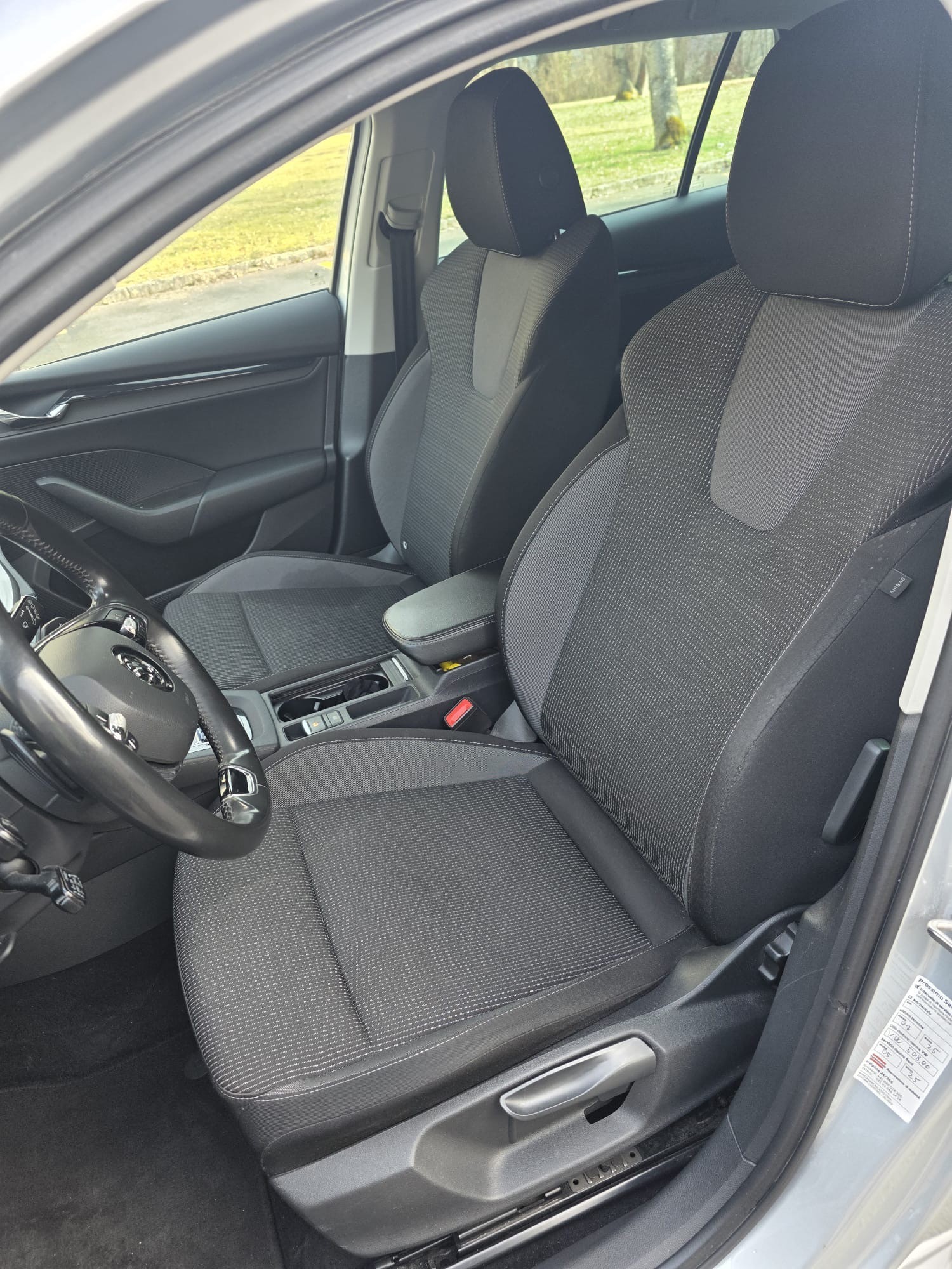 SKODA Octavia Combi 2.0 TDI DSG SportLine 4x4-image-8