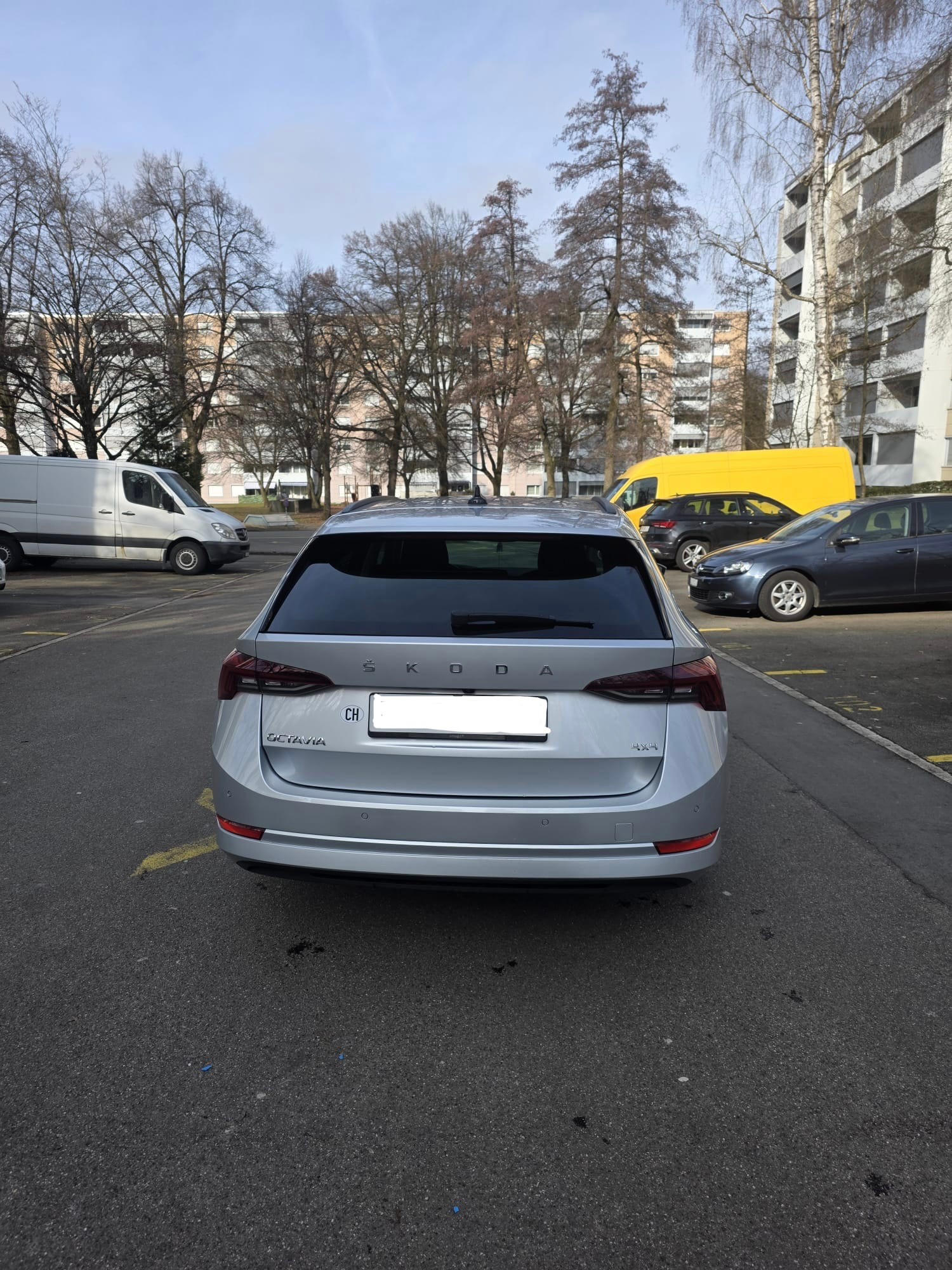 SKODA Octavia Combi 2.0 TDI DSG SportLine 4x4-image-3