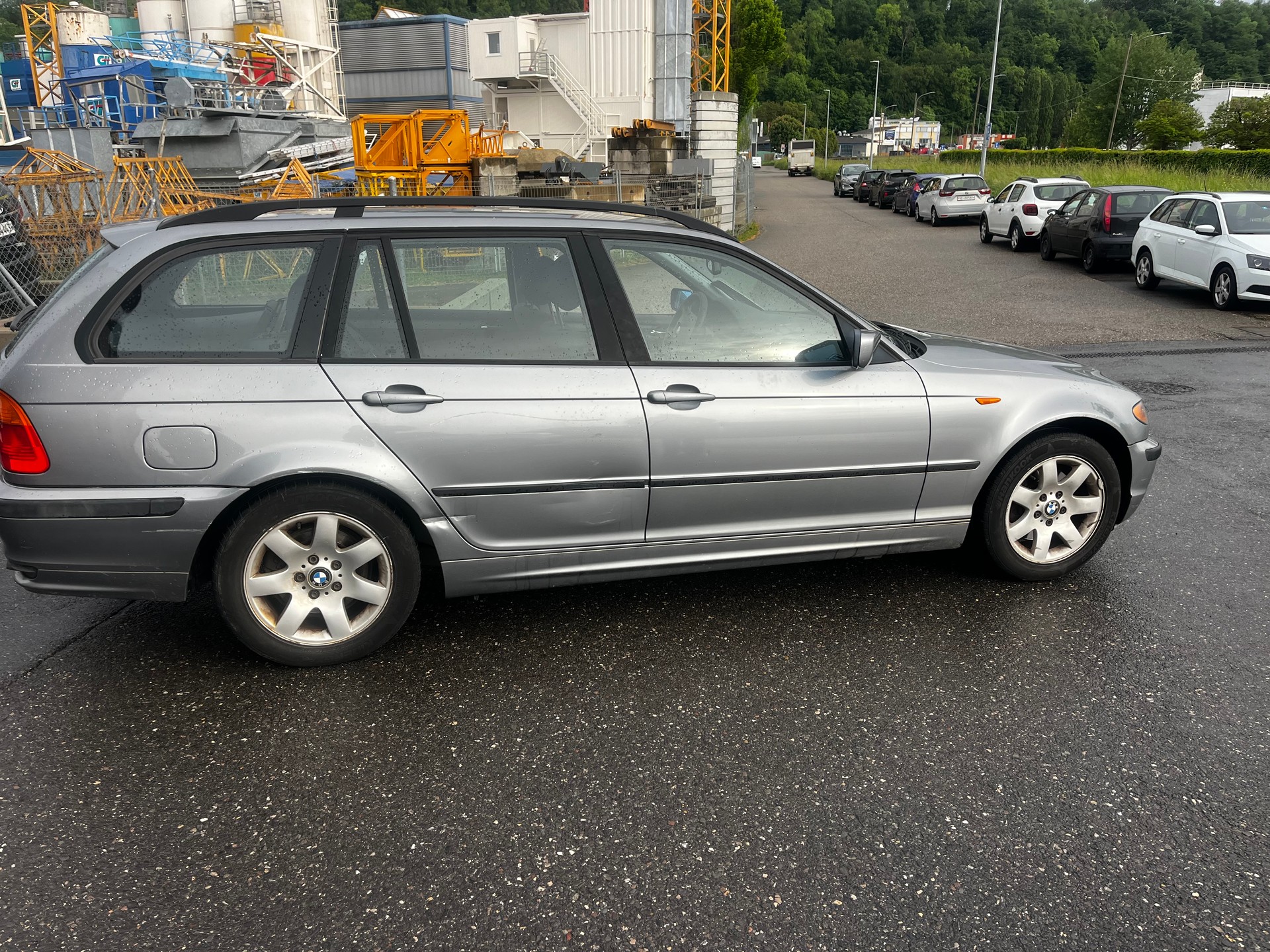 BMW 320d Touring-image-7