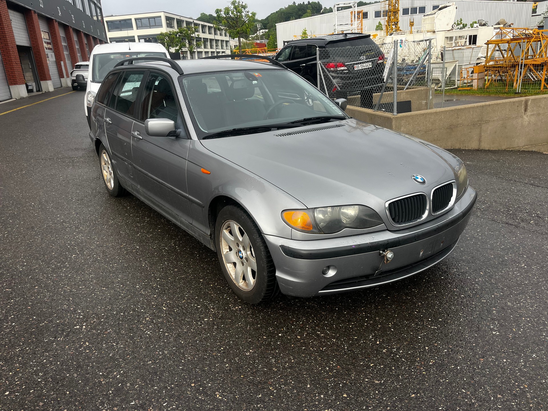 BMW 320d Touring-image-4