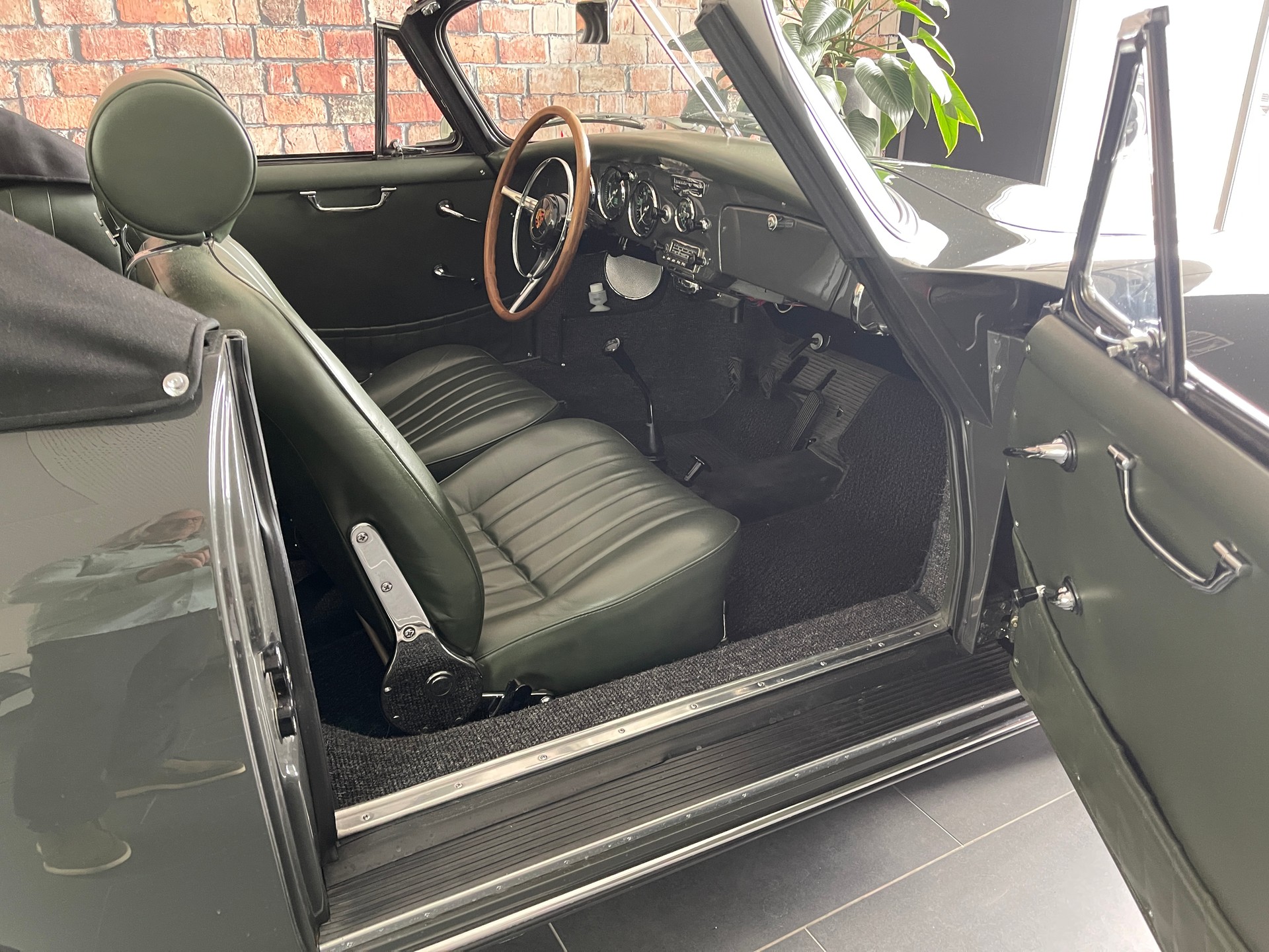 PORSCHE B T6 Cabriolet-image-13
