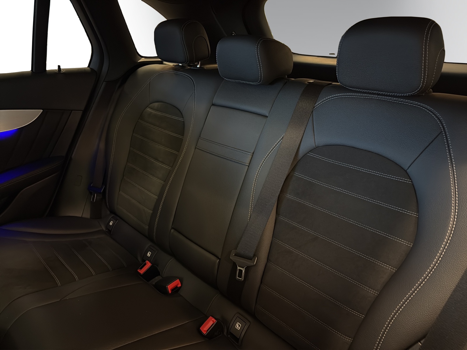MERCEDES-BENZ GLC 200 AMG Line 4Matic-image-8