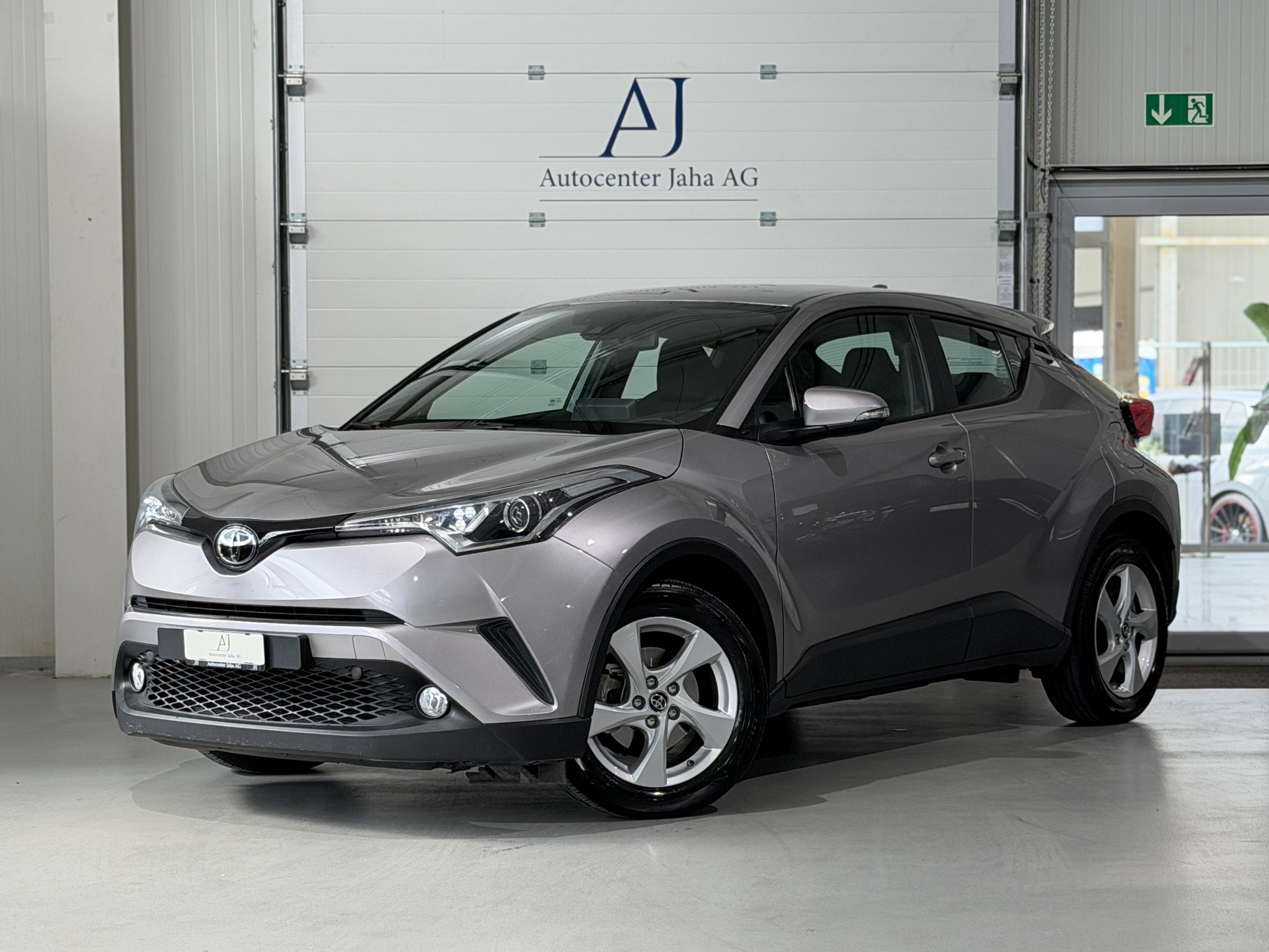 TOYOTA C-HR 1.2 Turbo Premium 4WD Multidrive S inkl. Werksgarantie