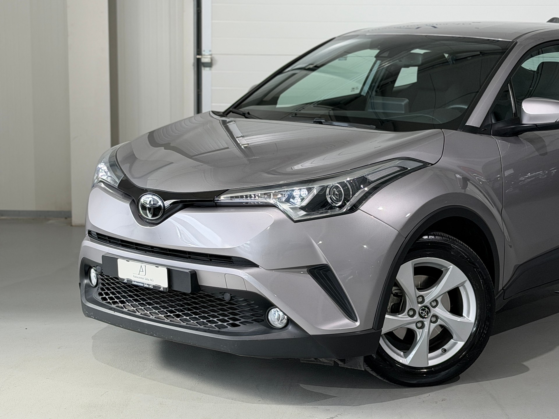 TOYOTA C-HR 1.2 Turbo Premium 4WD Multidrive S inkl. Werksgarantie-showroom-element-1