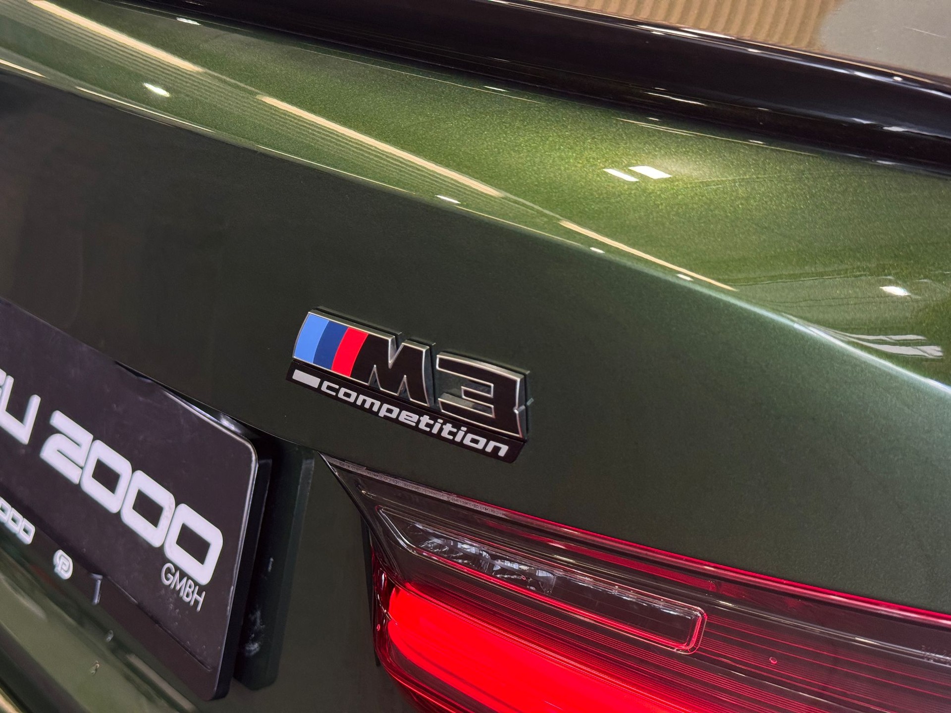 BMW M3 Competition M xDrive * Anglesey Grün*-image-8