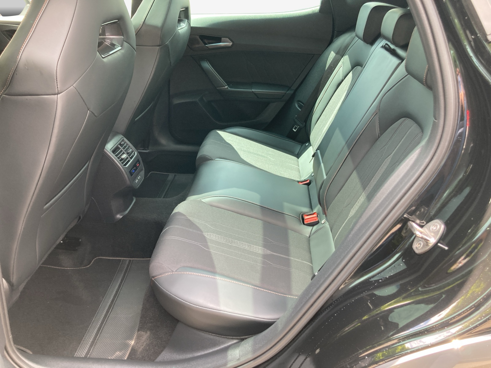 CUPRA Formentor 1.4 e-HYBRID pHEV VZ DSG-image-12
