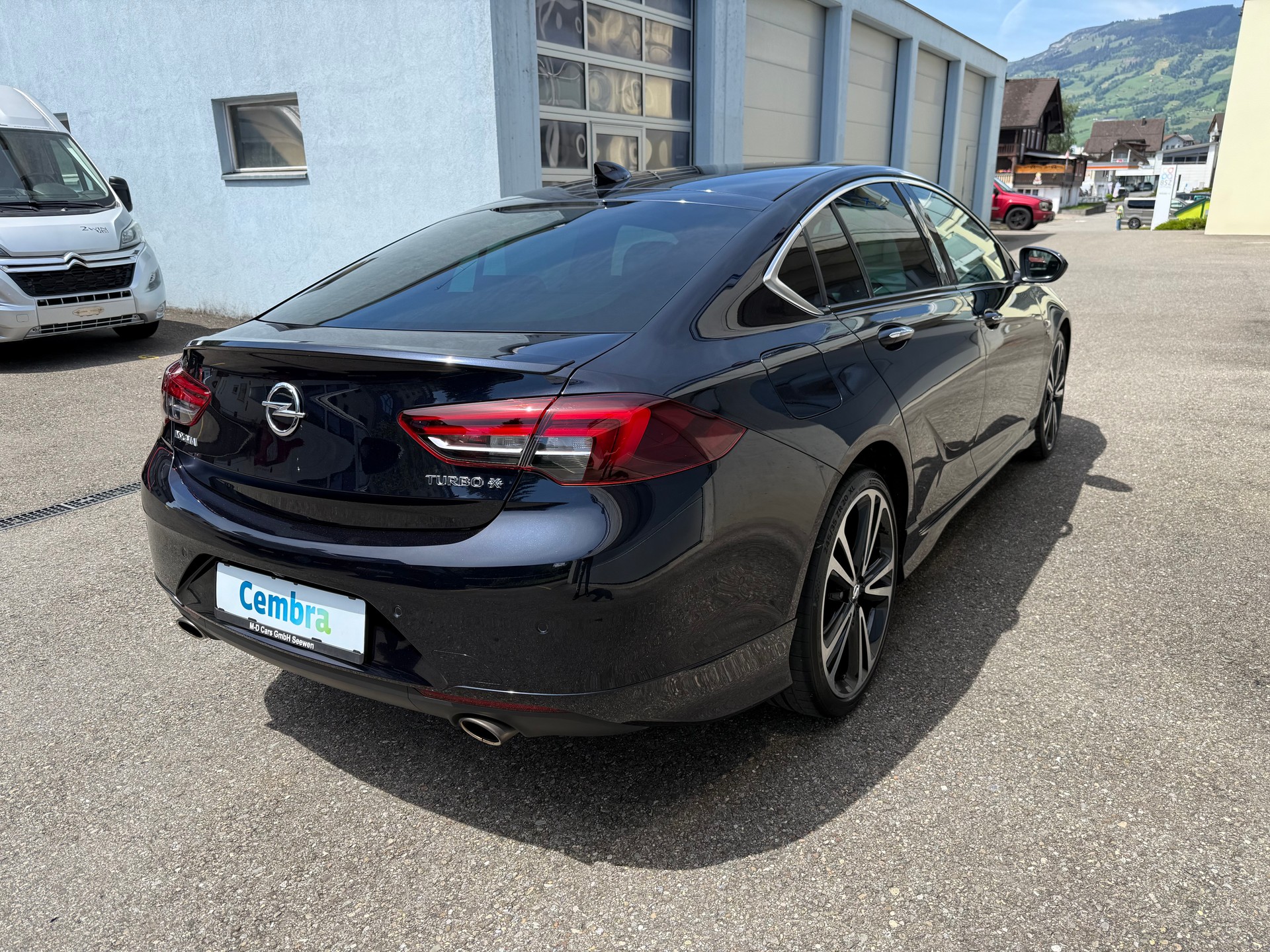 OPEL Insignia 2.0 T Grand Sport OPC line 4WD Automat.-showroom-element-3