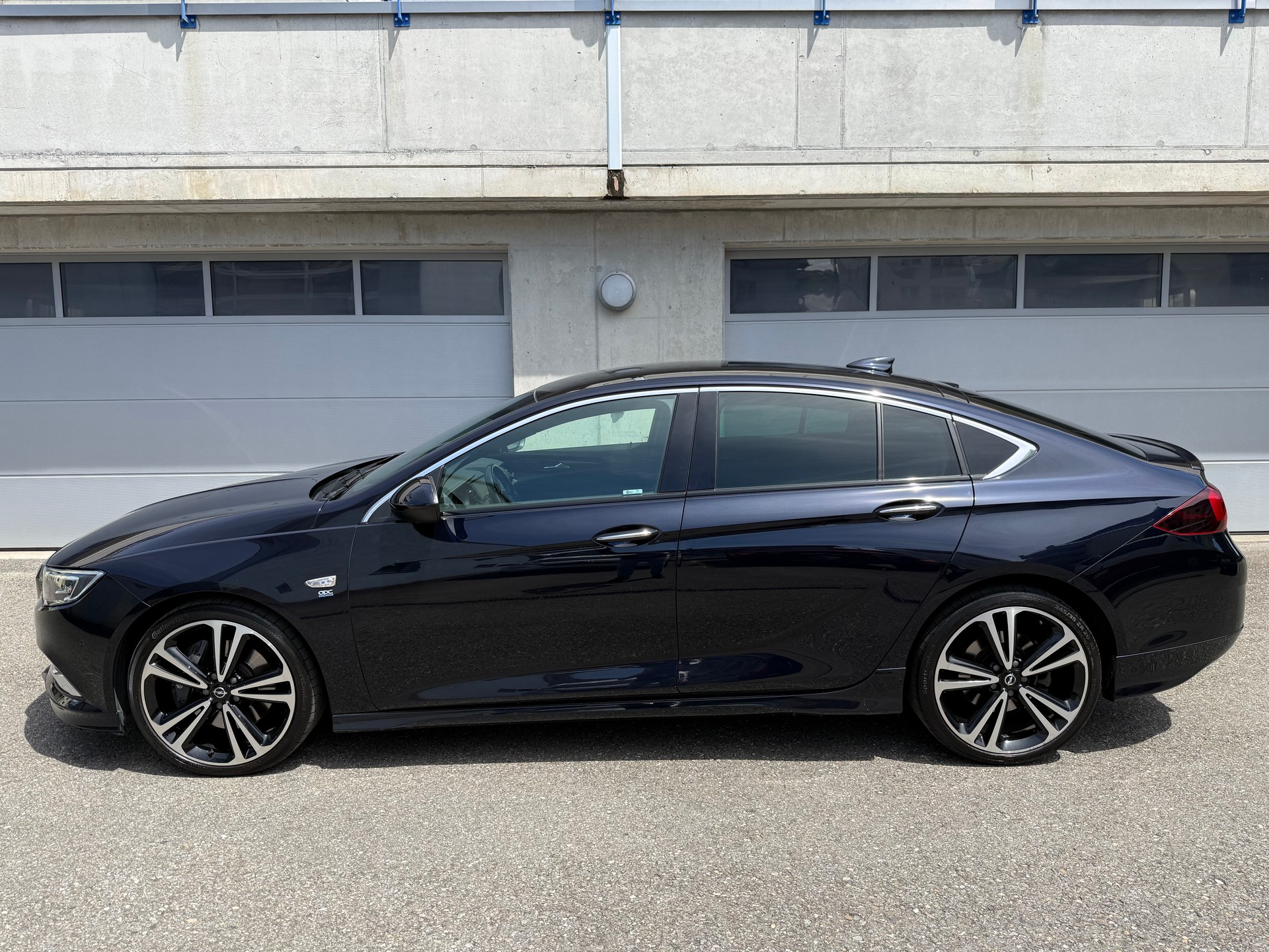 OPEL Insignia 2.0 T Grand Sport OPC line 4WD Automat.-image-6