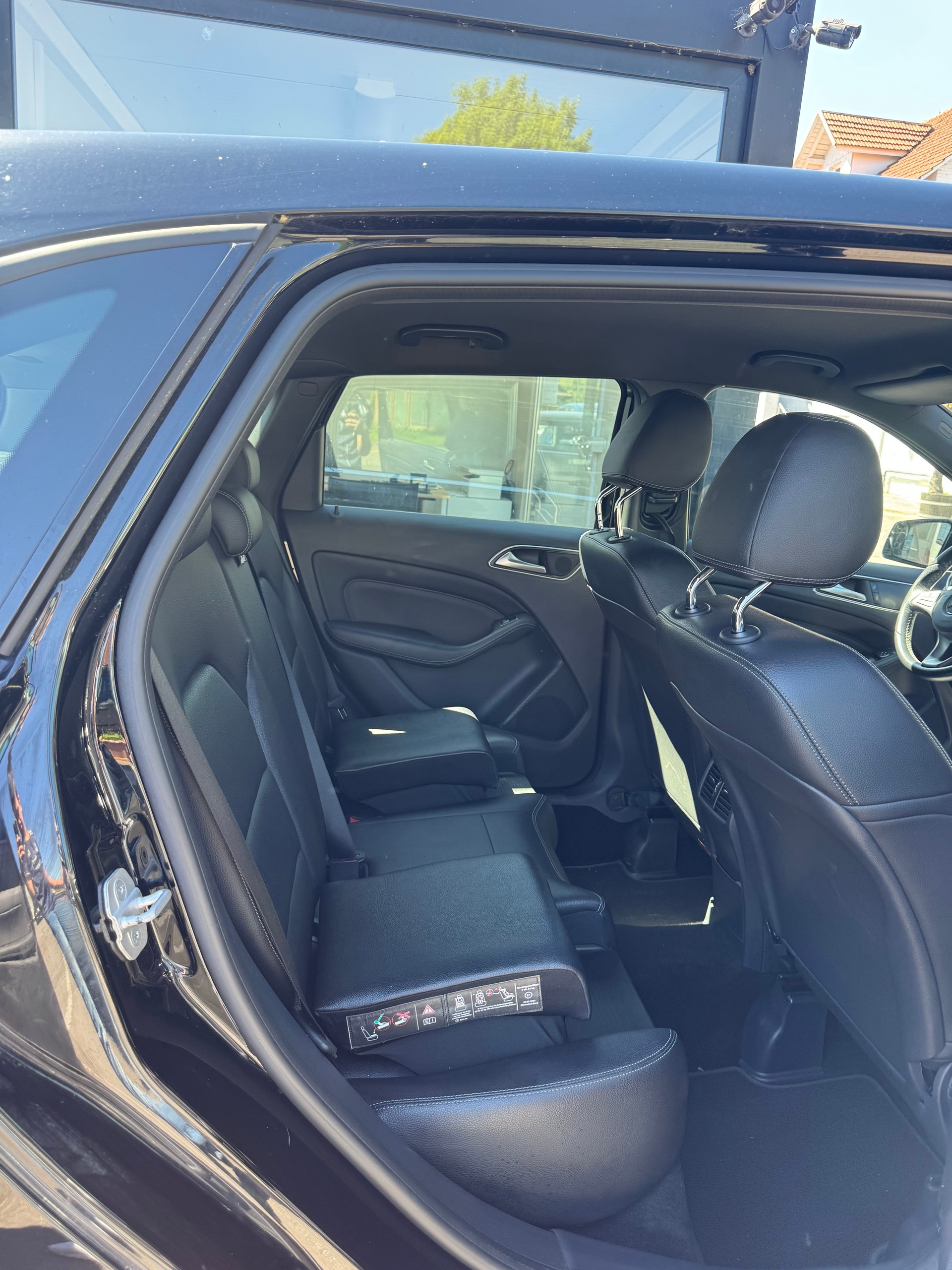 MERCEDES-BENZ B 180 CDI Urban-image-12