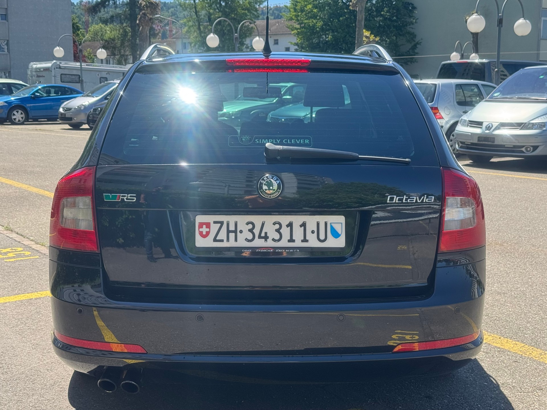 SKODA Octavia Combi 2.0 TSI RS-image-3