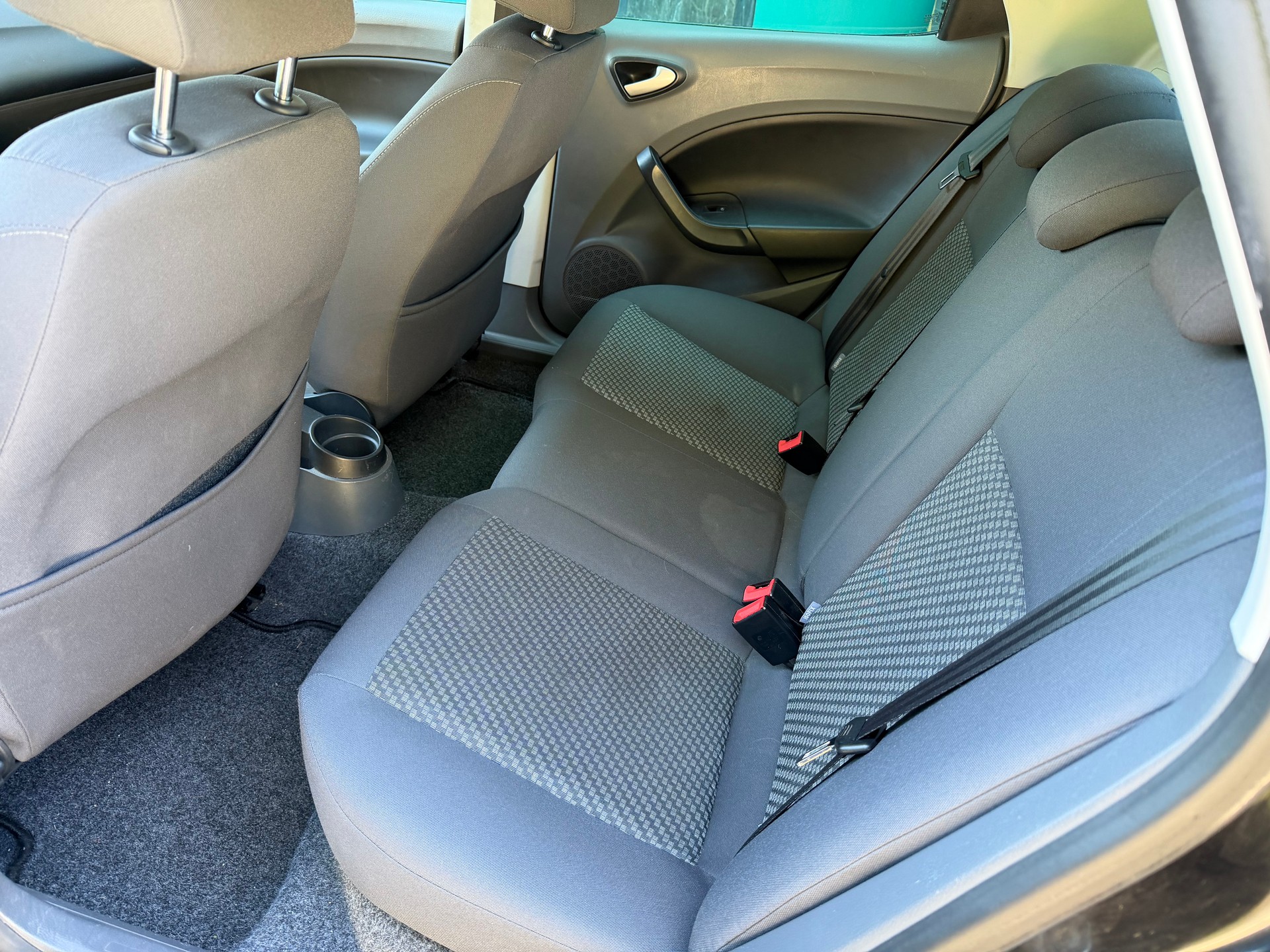 SEAT Ibiza 1.6 Style-image-8