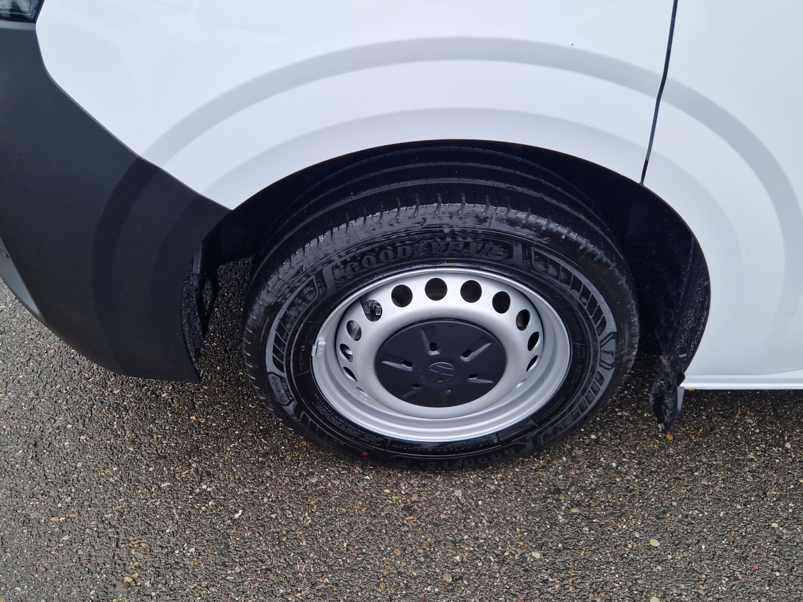 VW Transporter 2.0 TDI-image-14