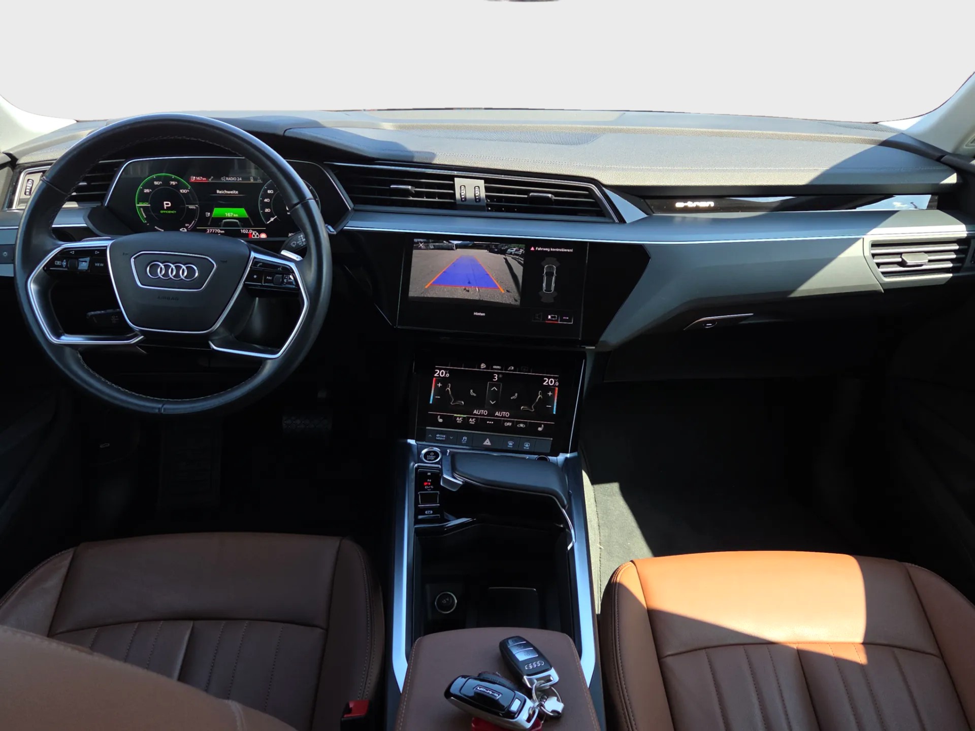 AUDI Q8 55 e-tron advanced quattro-image-8