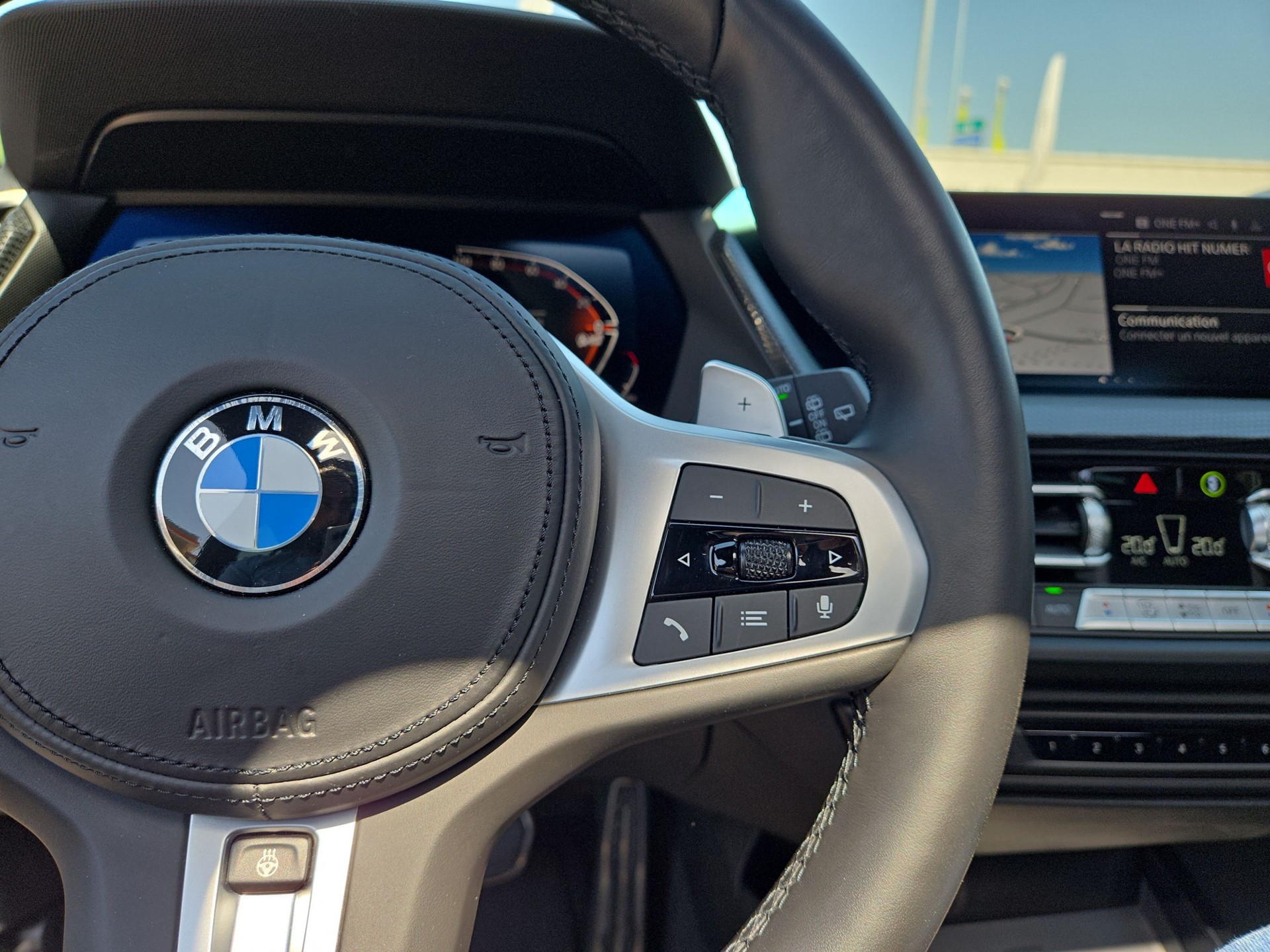 BMW 120i M Sport Steptronic-image-14
