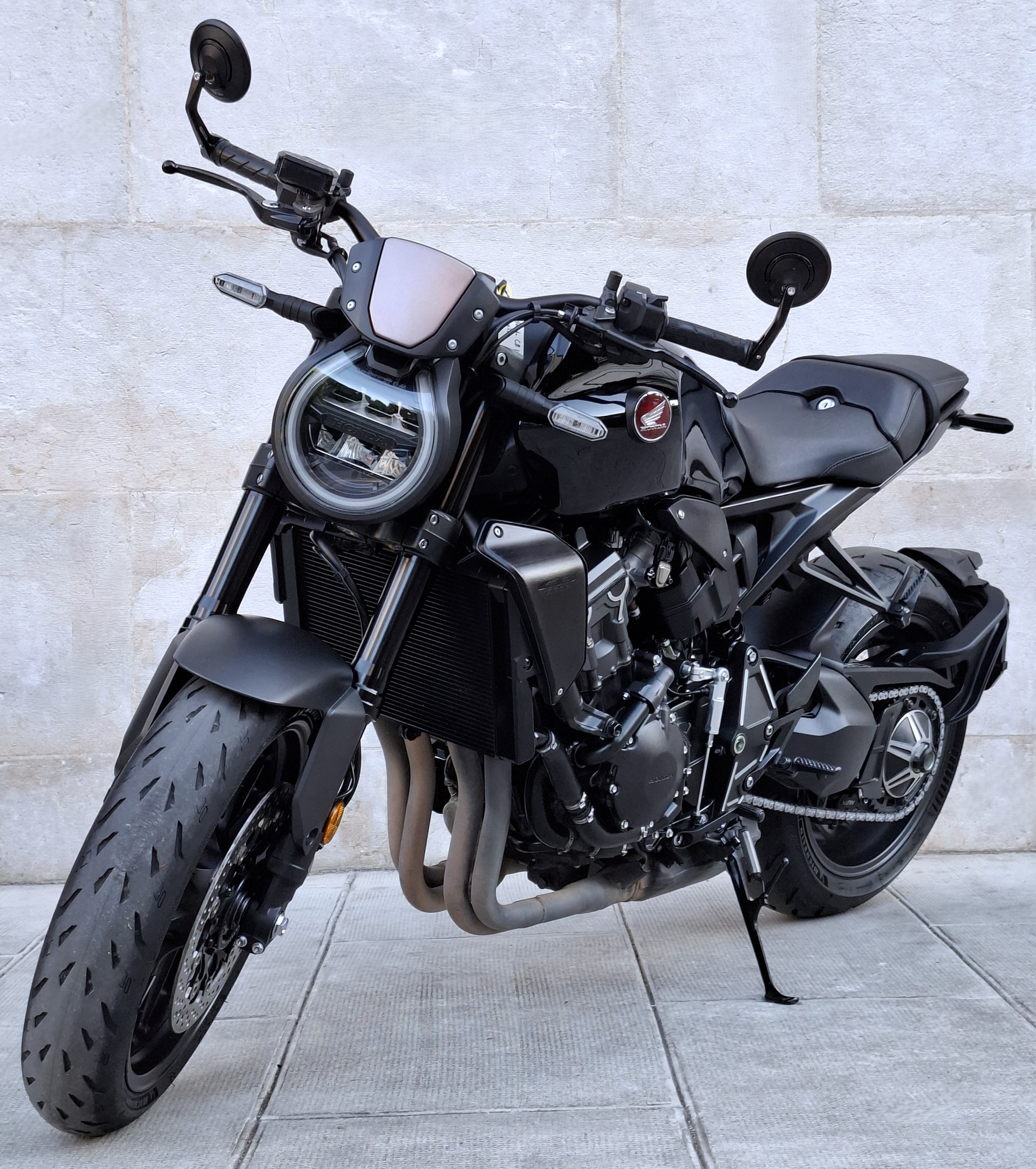 HONDA CB 1000 R-showroom-element-3