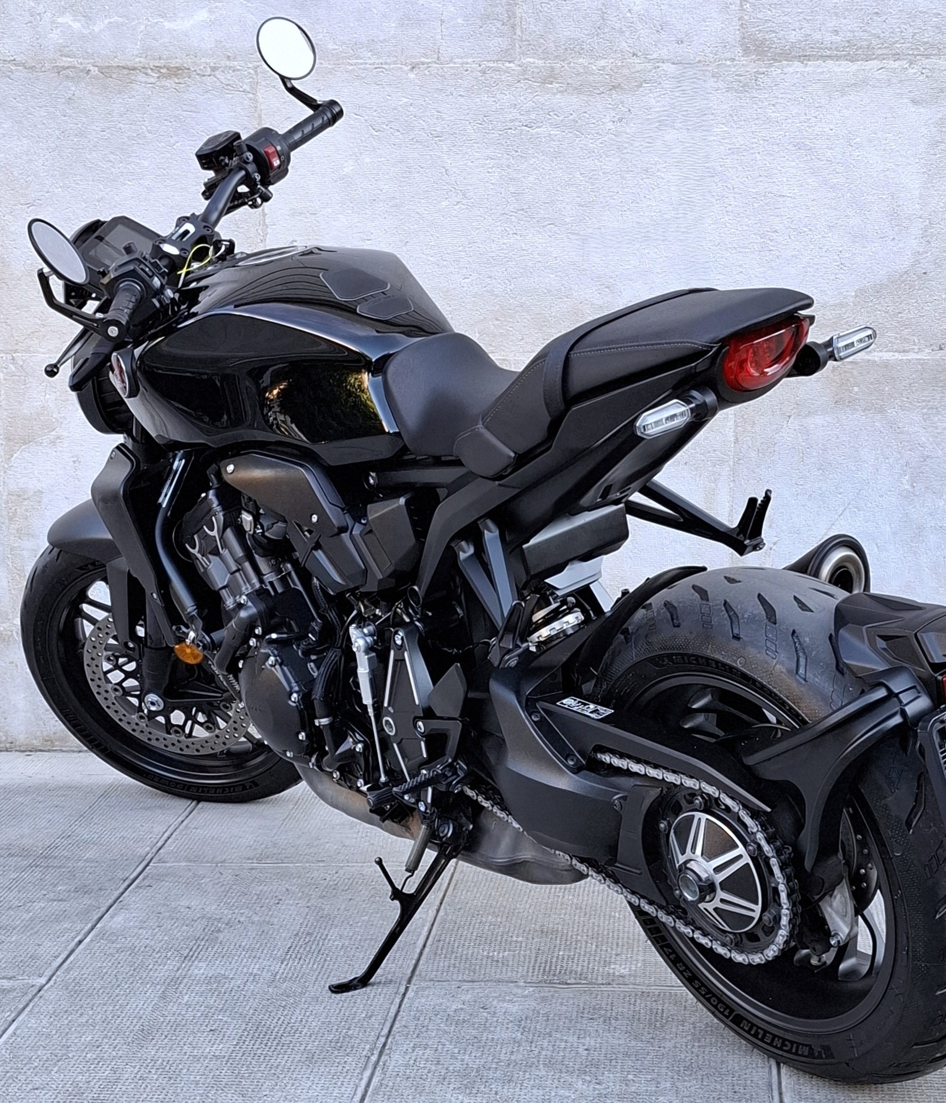 HONDA CB 1000 R-image-5