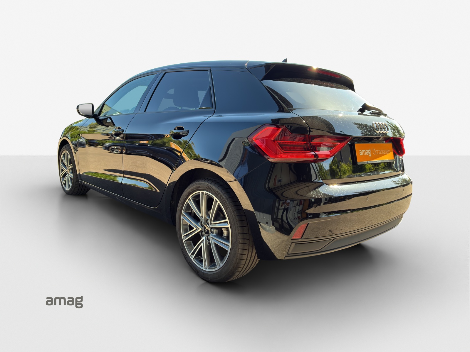 AUDI A1 Sportback 30 TFSI Attraction S-tronic-showroom-element-2