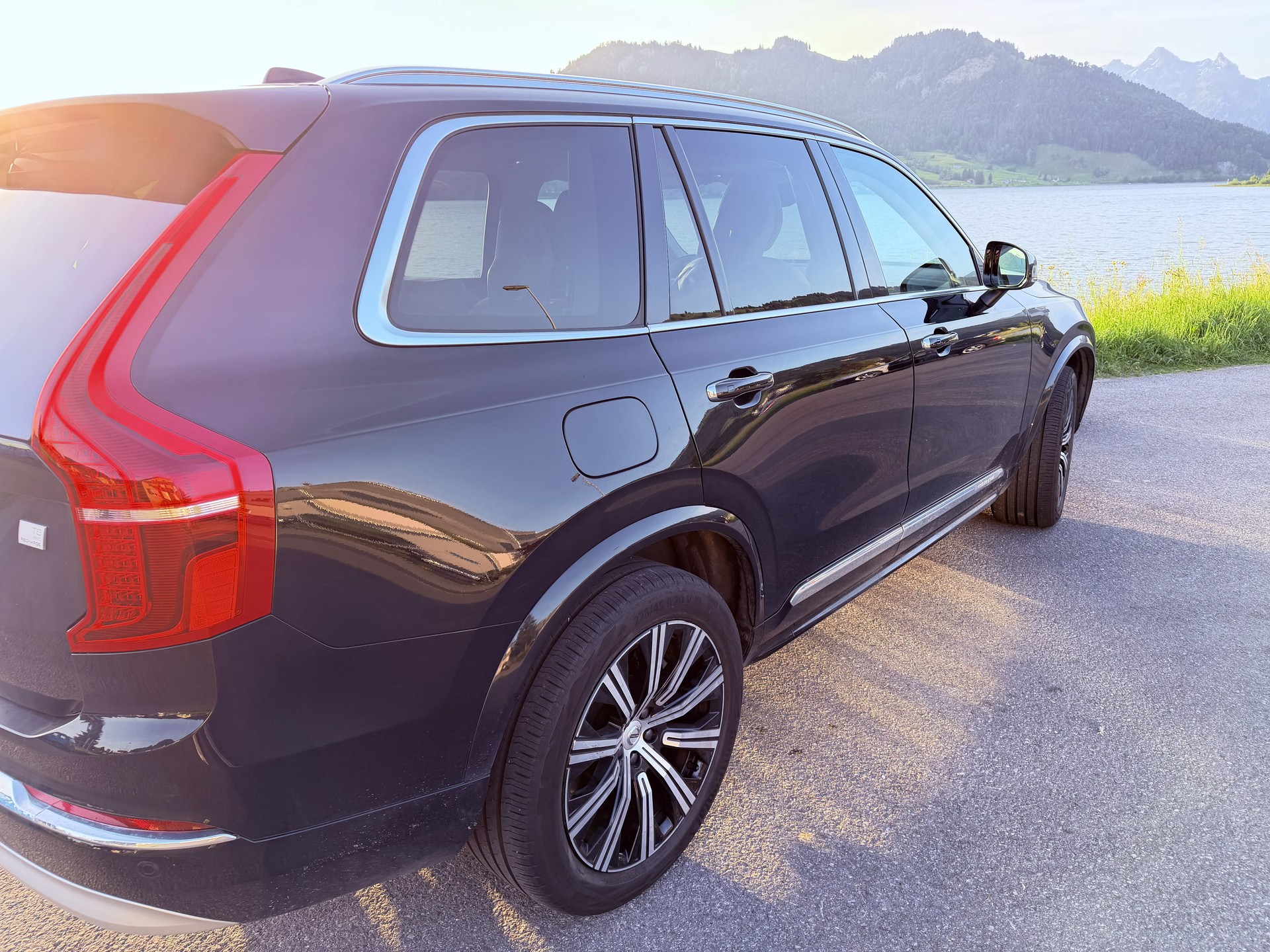 VOLVO 2.0 T8 TE Inscription 7P. eAWD-image-2