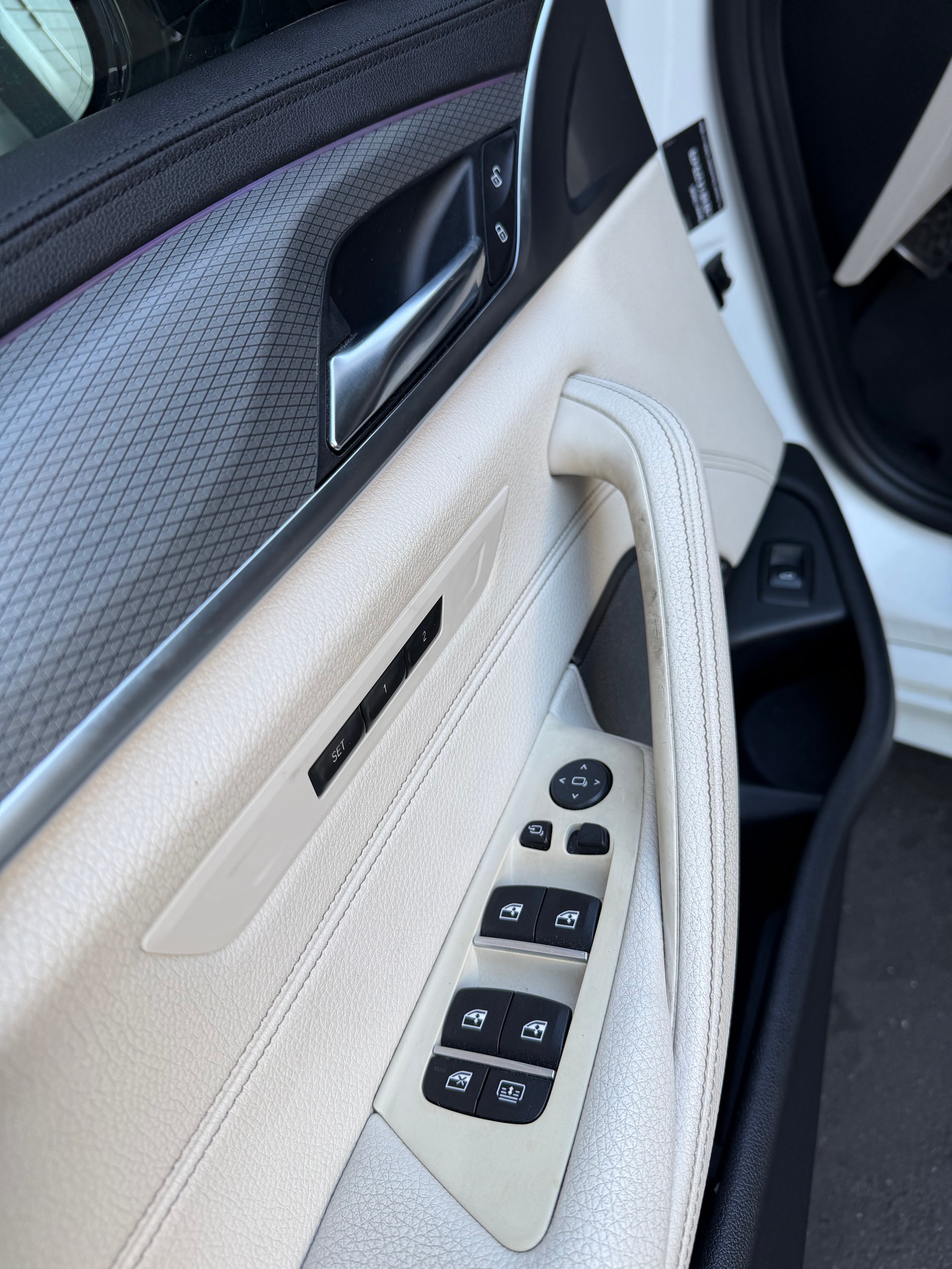 BMW Serie 5 G30 M550i xDrive-image-9