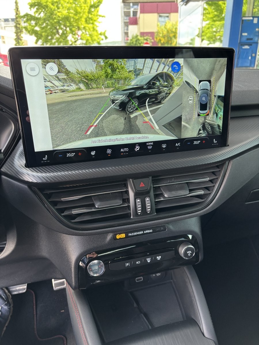 FORD Kuga 2.5 Plug-in Hybrid ST-Line X-image-4
