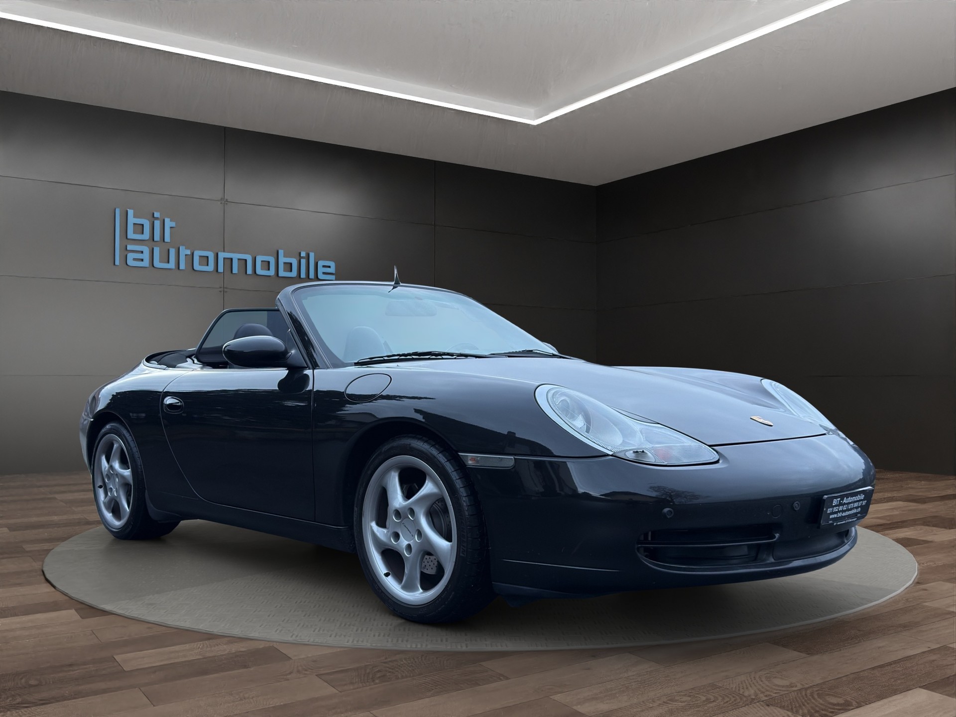 PORSCHE 911 Carrera 4 Cabrio-image-7