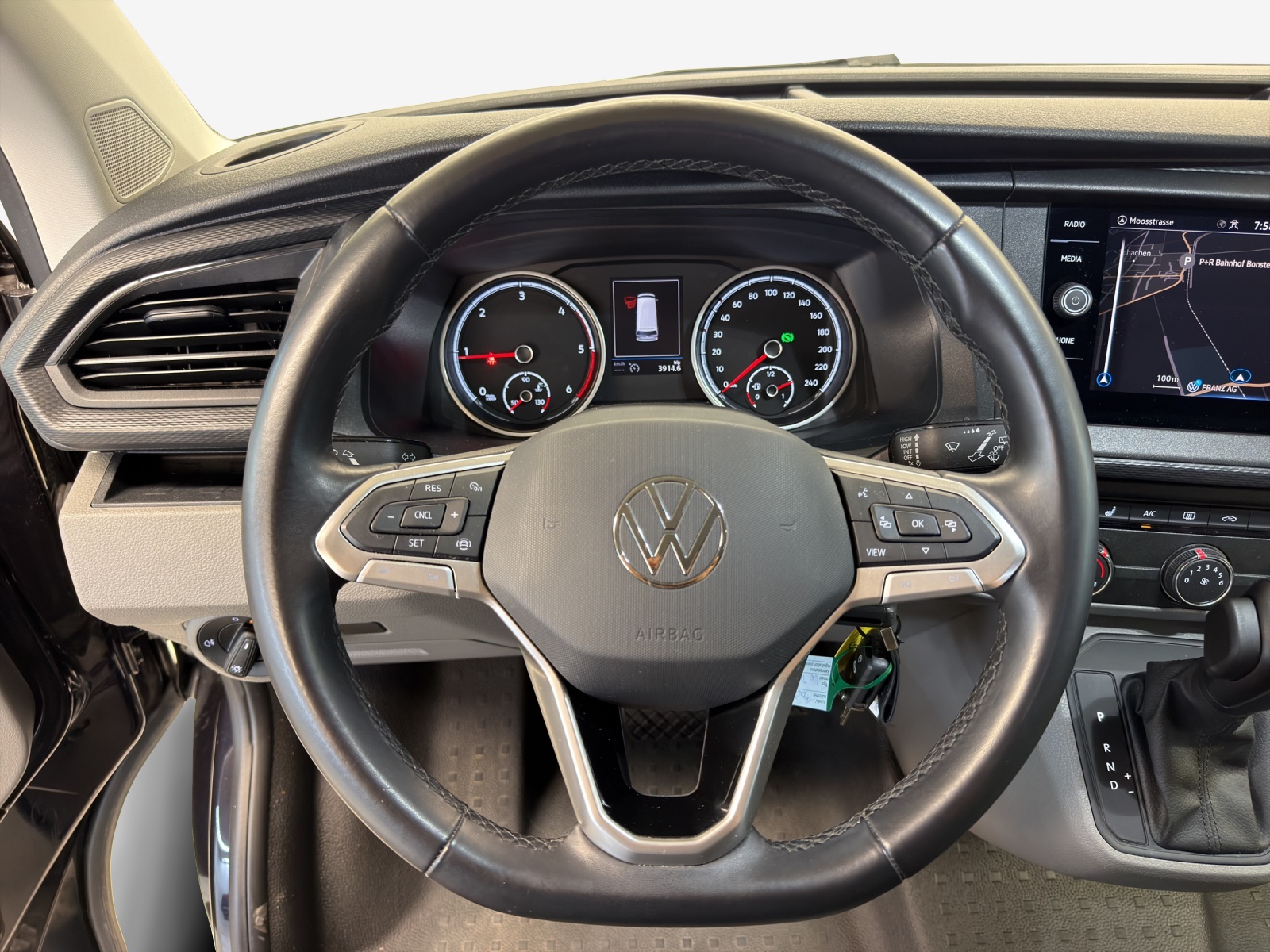 VW T6.1 2.0 TDI DSG-image-9