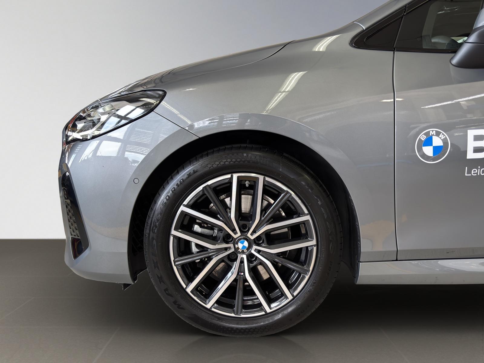 BMW 223i xDrive SDKG Active Tourer-image-3