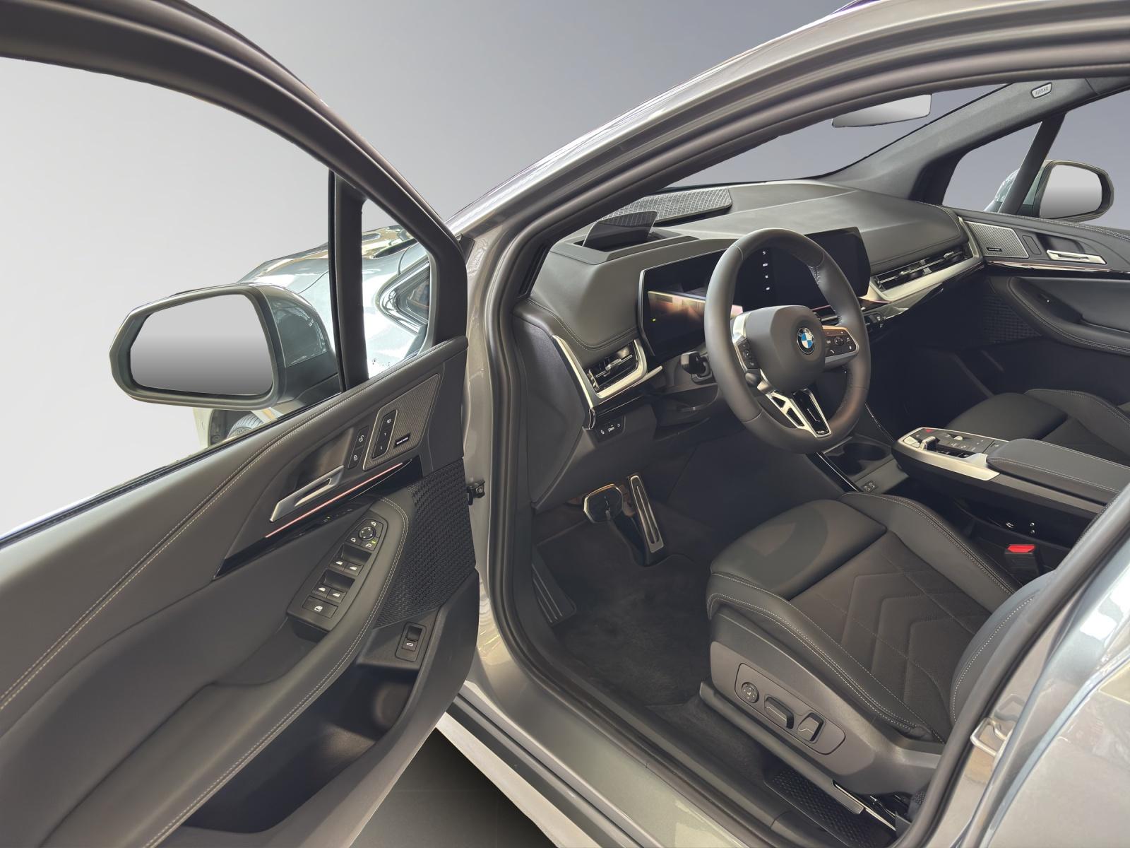 BMW 223i xDrive SDKG Active Tourer-image-4