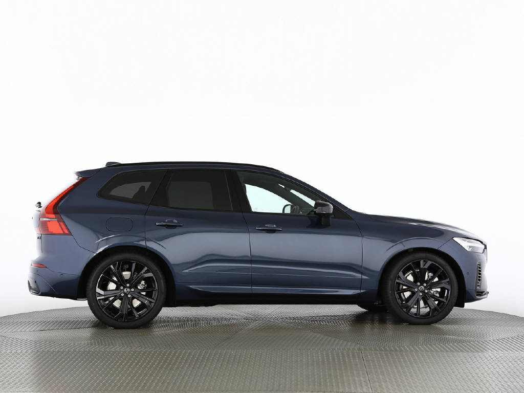 VOLVO XC60 2.0 T8 TE Black Edition eAWD-image-15