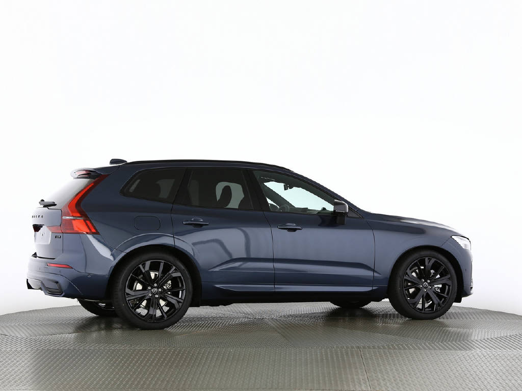 VOLVO XC60 2.0 T8 TE Black Edition eAWD-image-14