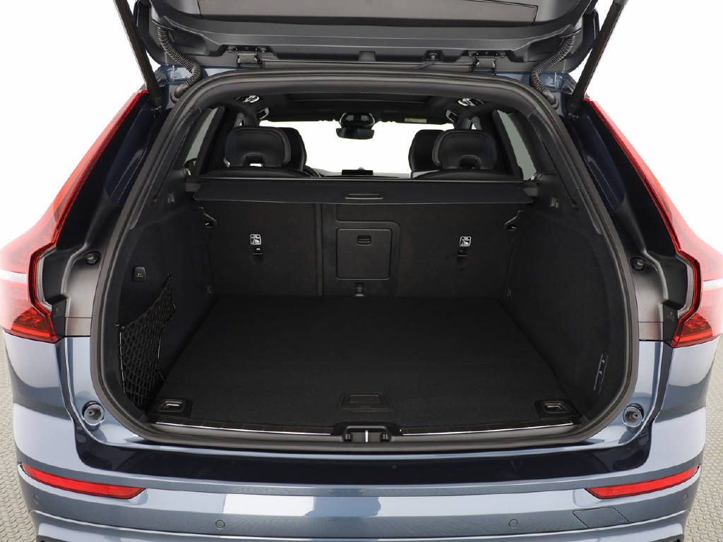 VOLVO XC60 2.0 T8 TE Black Edition eAWD-image-27