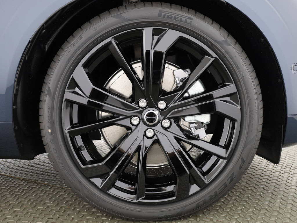 VOLVO XC60 2.0 T8 TE Black Edition eAWD-image-5