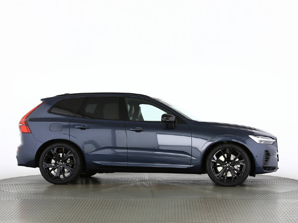 VOLVO XC60 2.0 T8 TE Black Edition eAWD-image-16