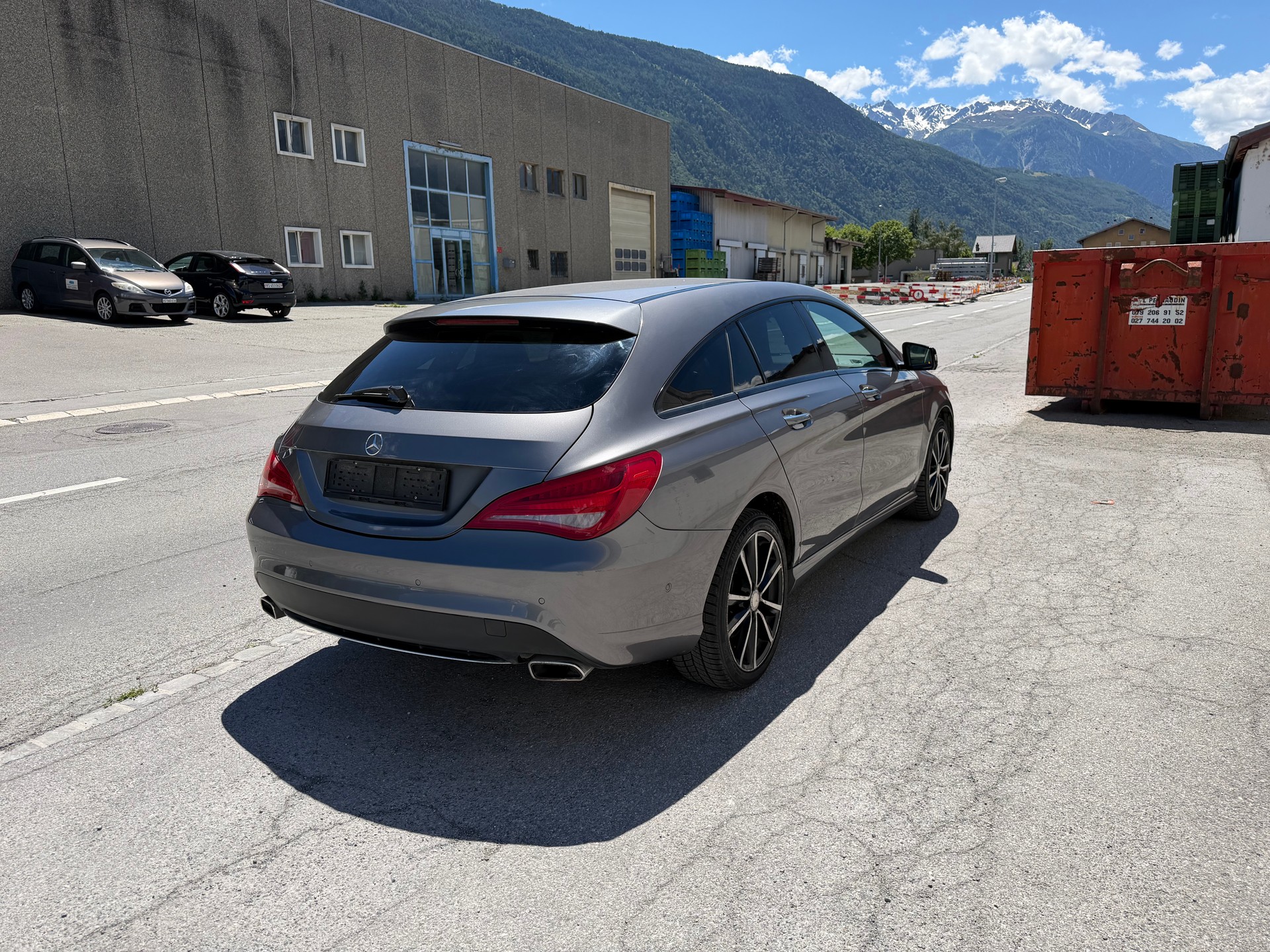 MERCEDES-BENZ CLA Shooting Brake 200 d AMG Line 7G-DCT-image-6