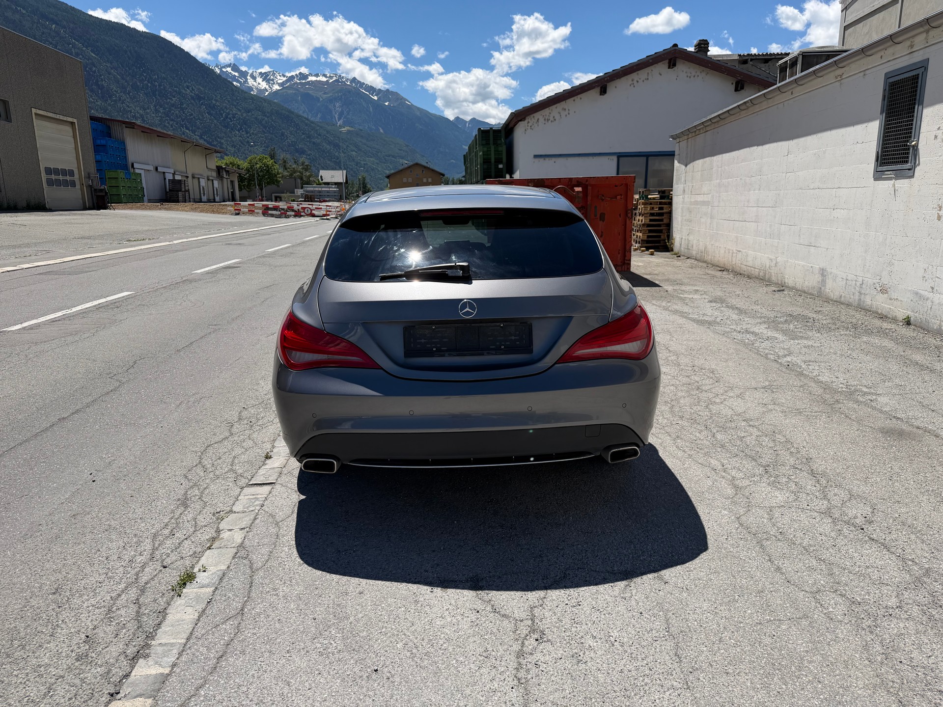 MERCEDES-BENZ CLA Shooting Brake 200 d AMG Line 7G-DCT-image-10