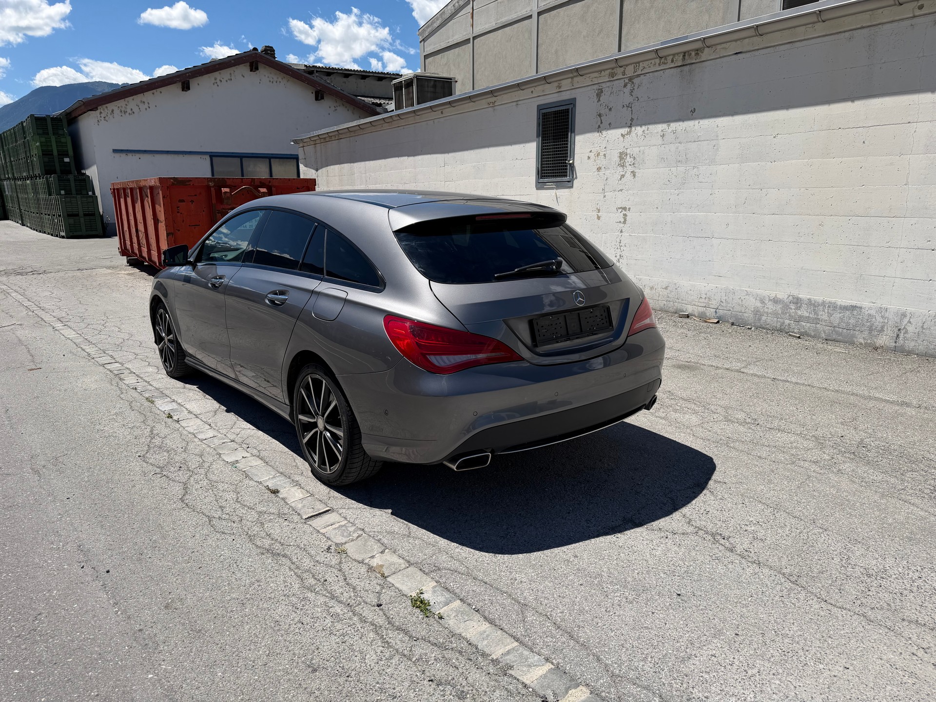 MERCEDES-BENZ CLA Shooting Brake 200 d AMG Line 7G-DCT-image-8