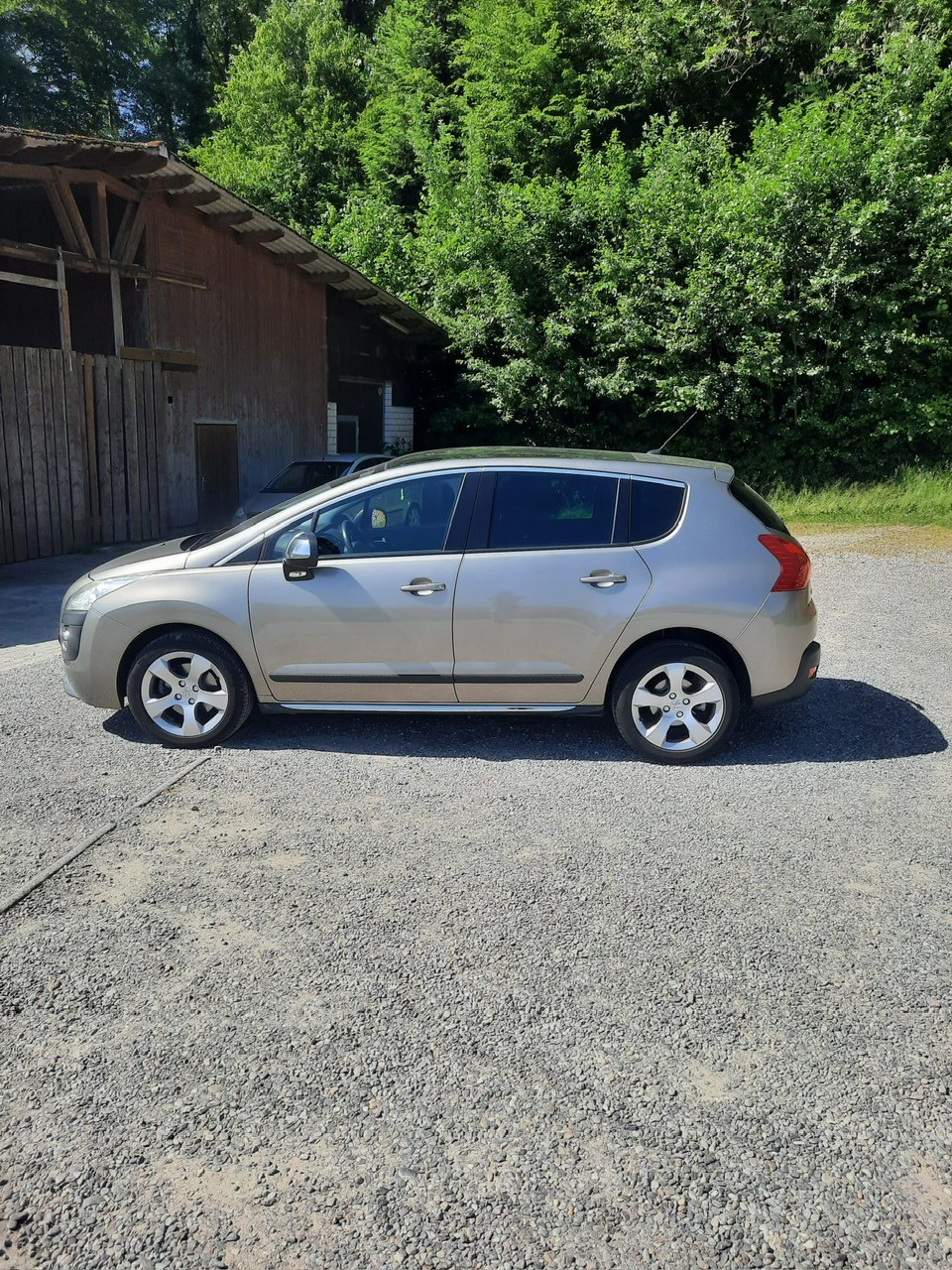 PEUGEOT 1.6 i Turbo-image-2