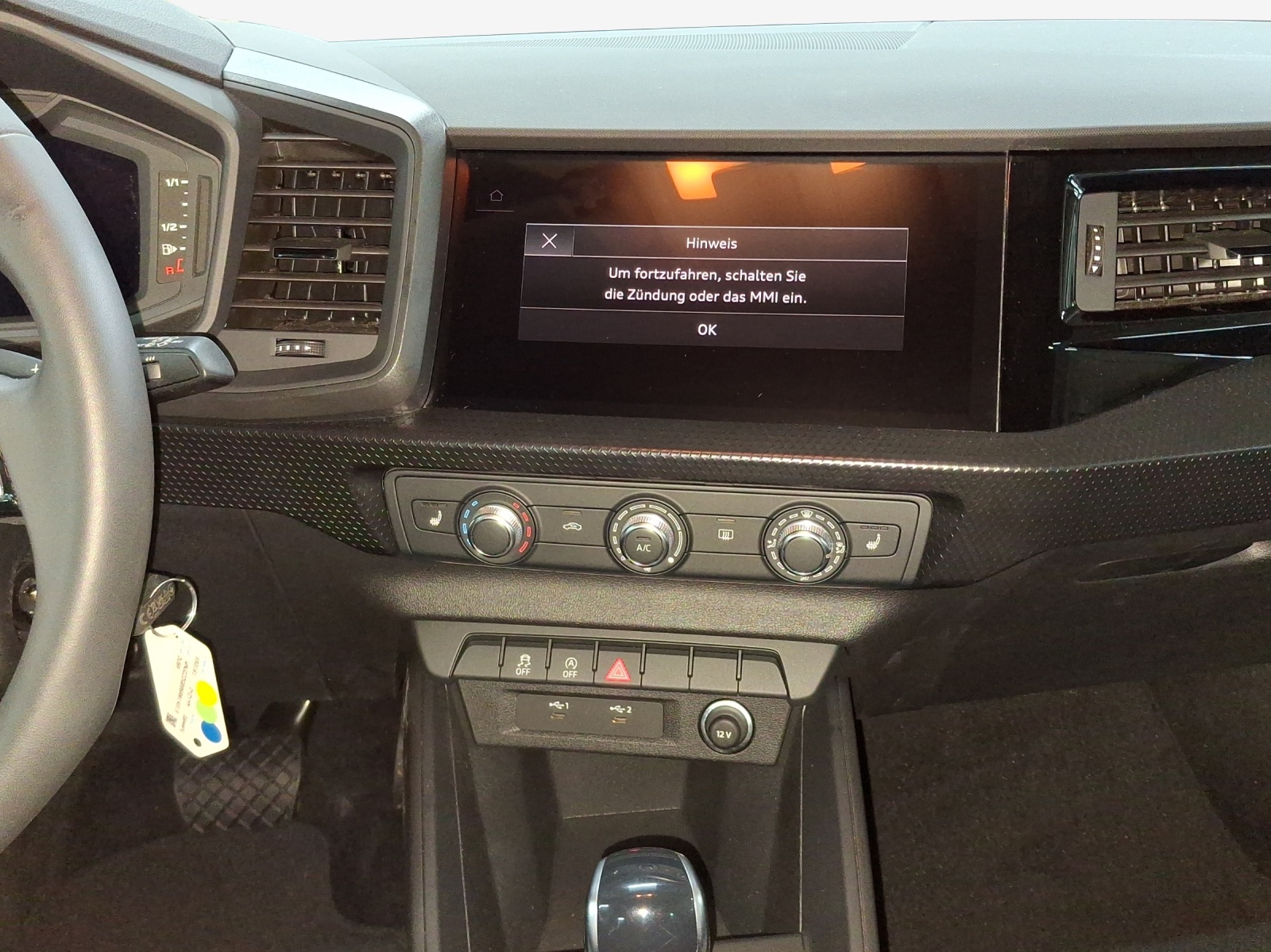AUDI A1 Sportback 30 TFSI Attraction S-tronic-image-10